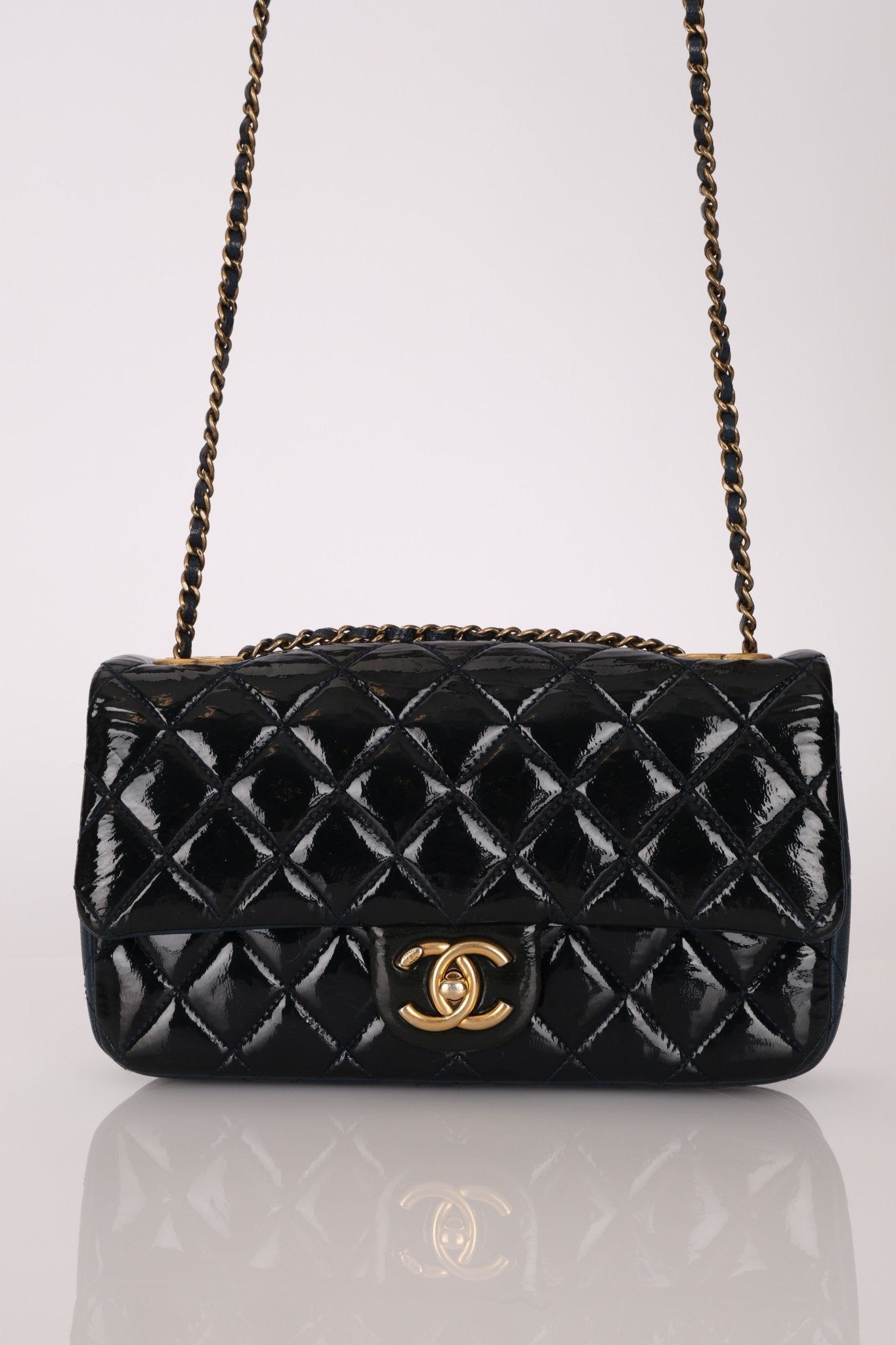 Chanel 2015 Glazed Goatskin Quilted Medium CC Eyelet Flap - FashioNica