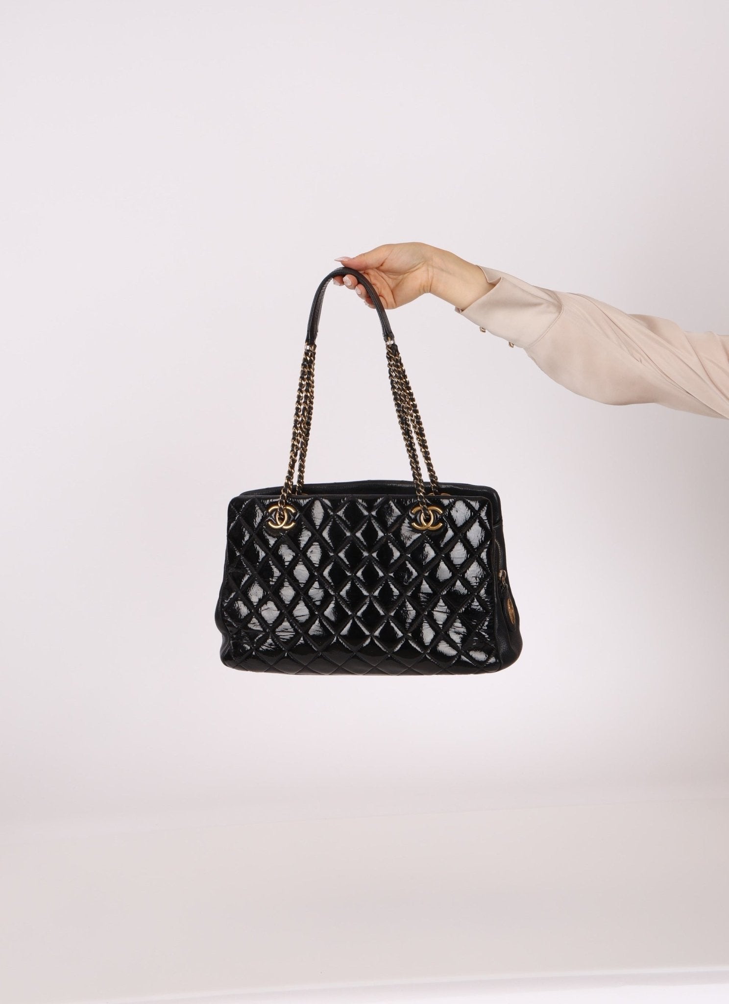 Chanel 2015 Patent CC Eyelet Tote - FashioNica