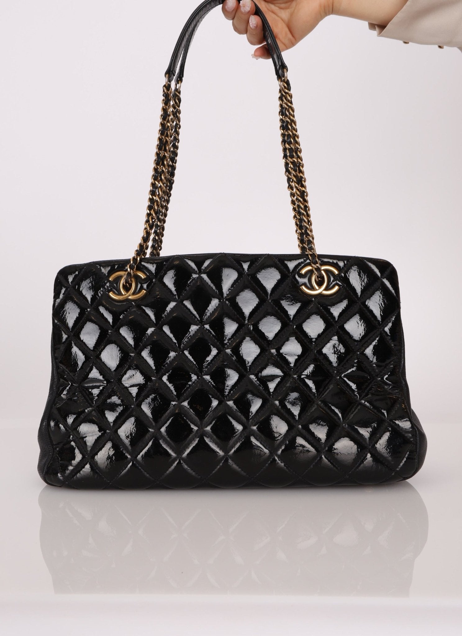 Chanel 2015 Patent CC Eyelet Tote - FashioNica