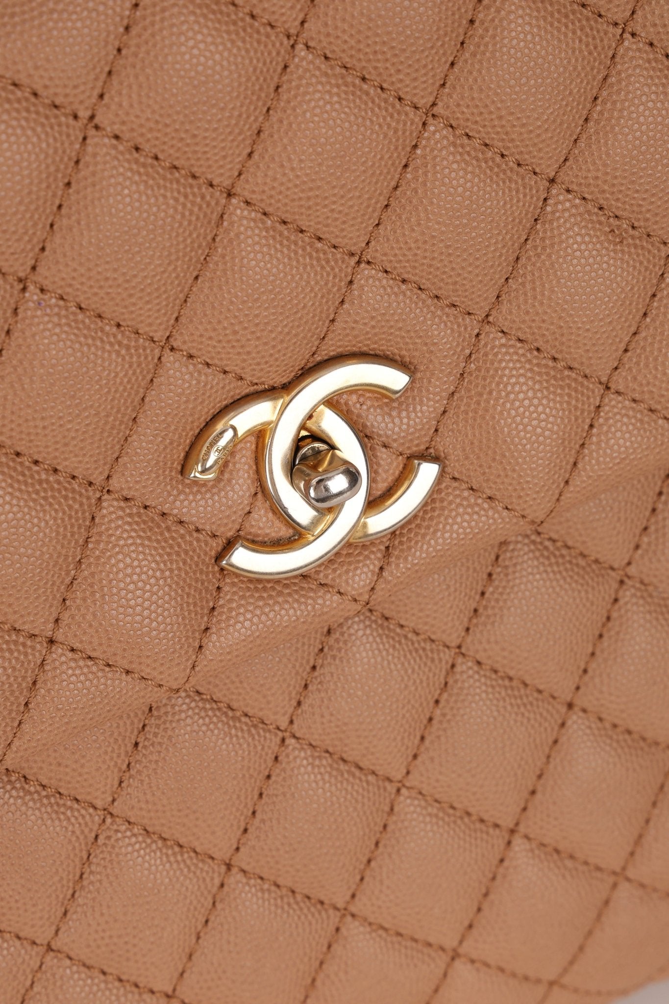 Chanel 2017 Beige Caviar Lizard Kelly Coco Handle - FashioNica