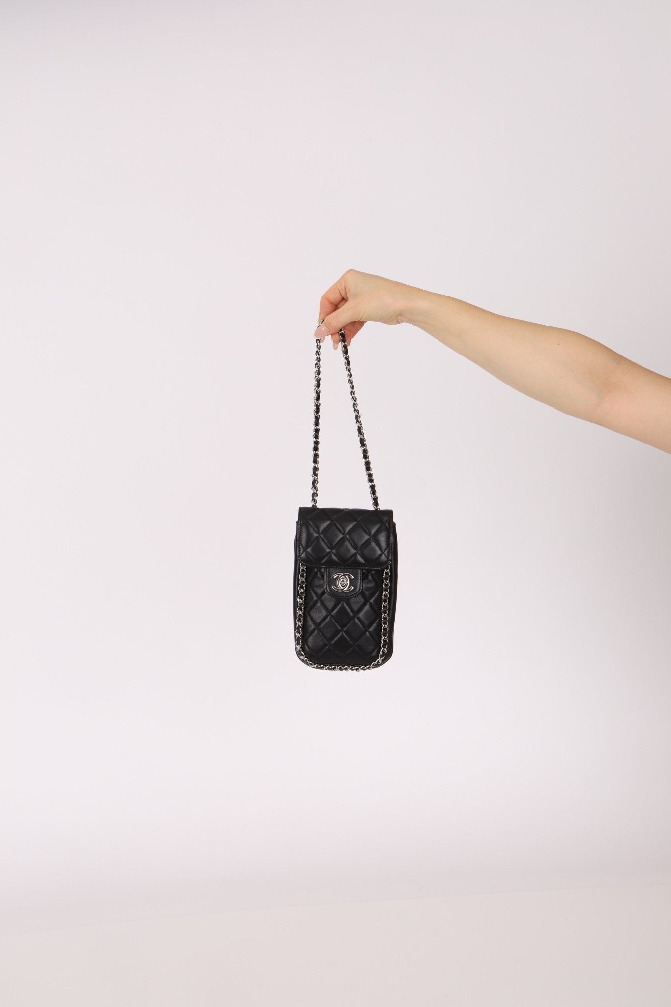 Chanel 2017 Lambskin Quilted Turnlock Chain Around Flap Crossbody - FashioNica