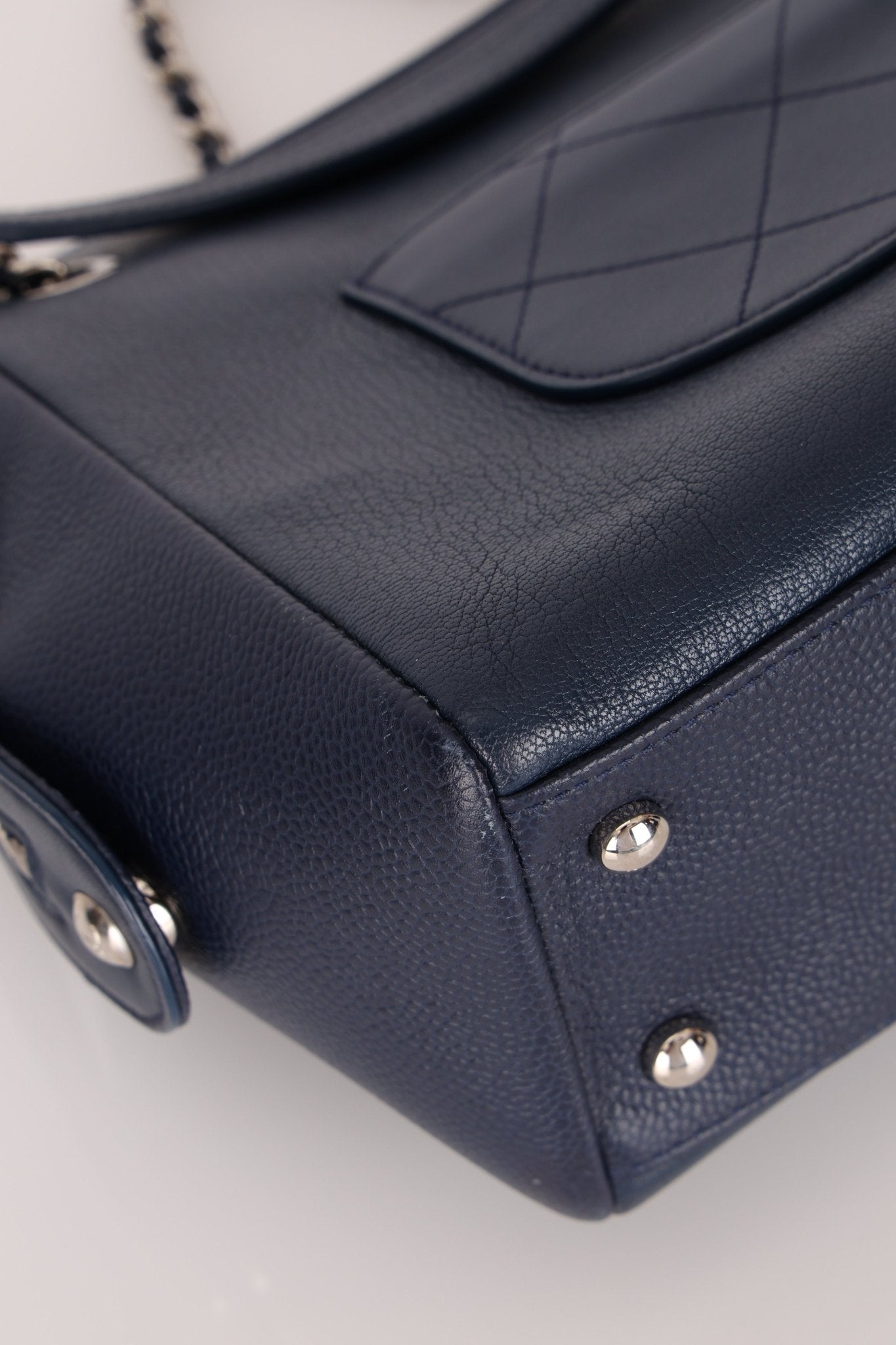 Chanel 2017 Navy Blue Top Zip Chain Shoulder Bag - FashioNica