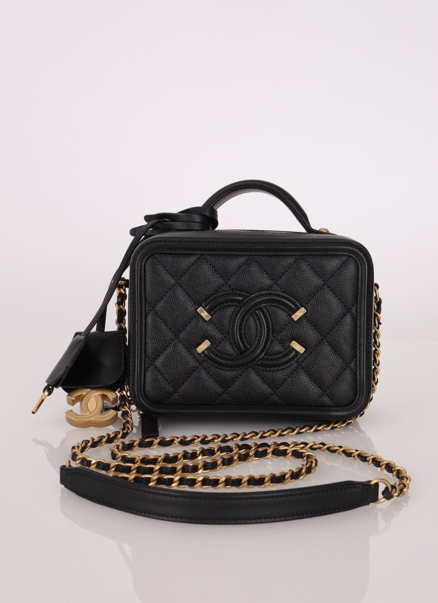 Chanel 2018 Caviar Filigree Small Vanity Case - FashioNica