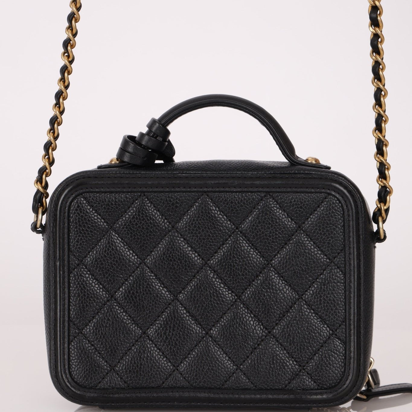 Chanel 2018 Caviar Filigree Small Vanity Case GHW - FashioNica