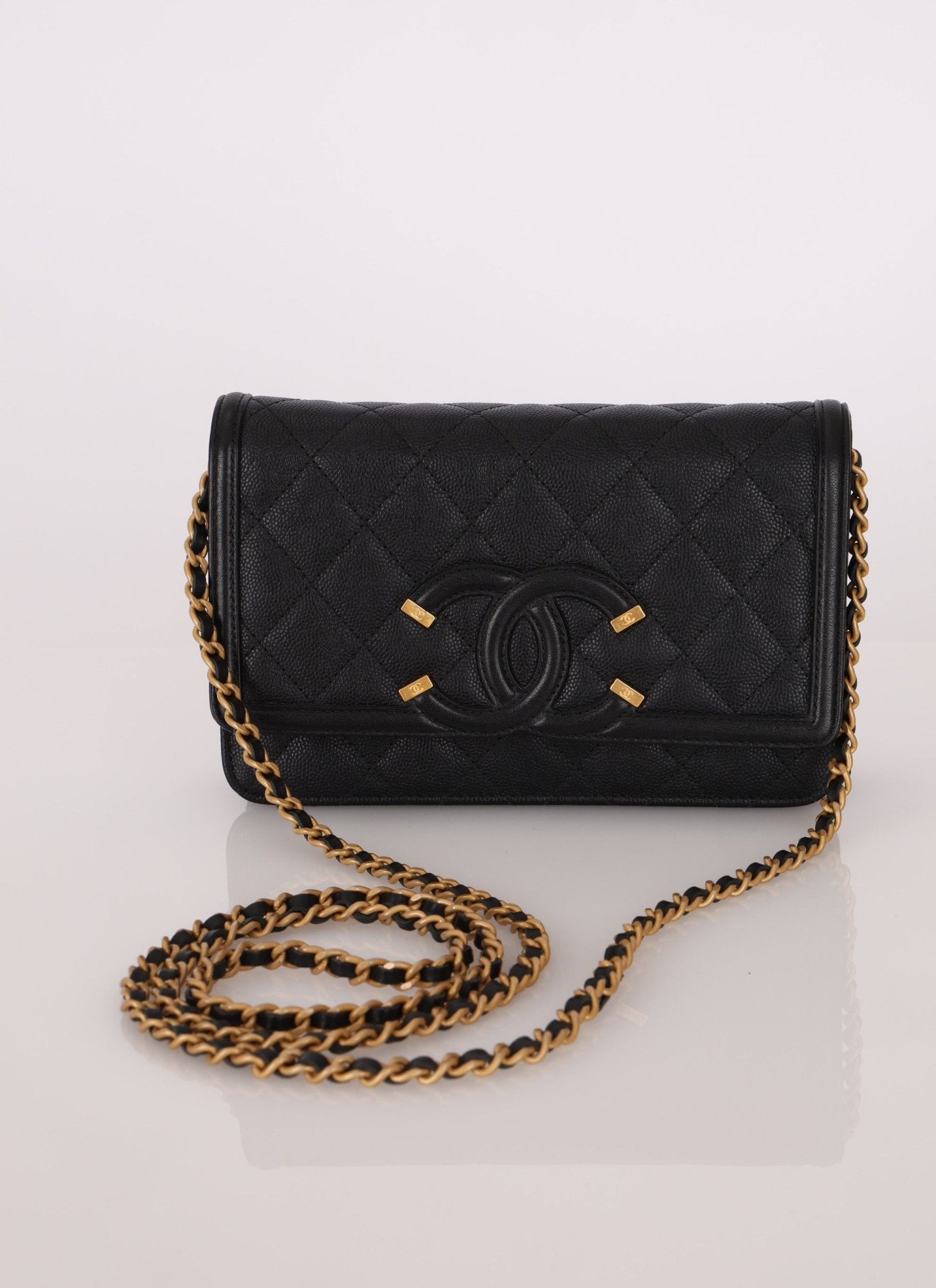 Chanel 2018 Caviar Filigree Wallet on Chain - FashioNica