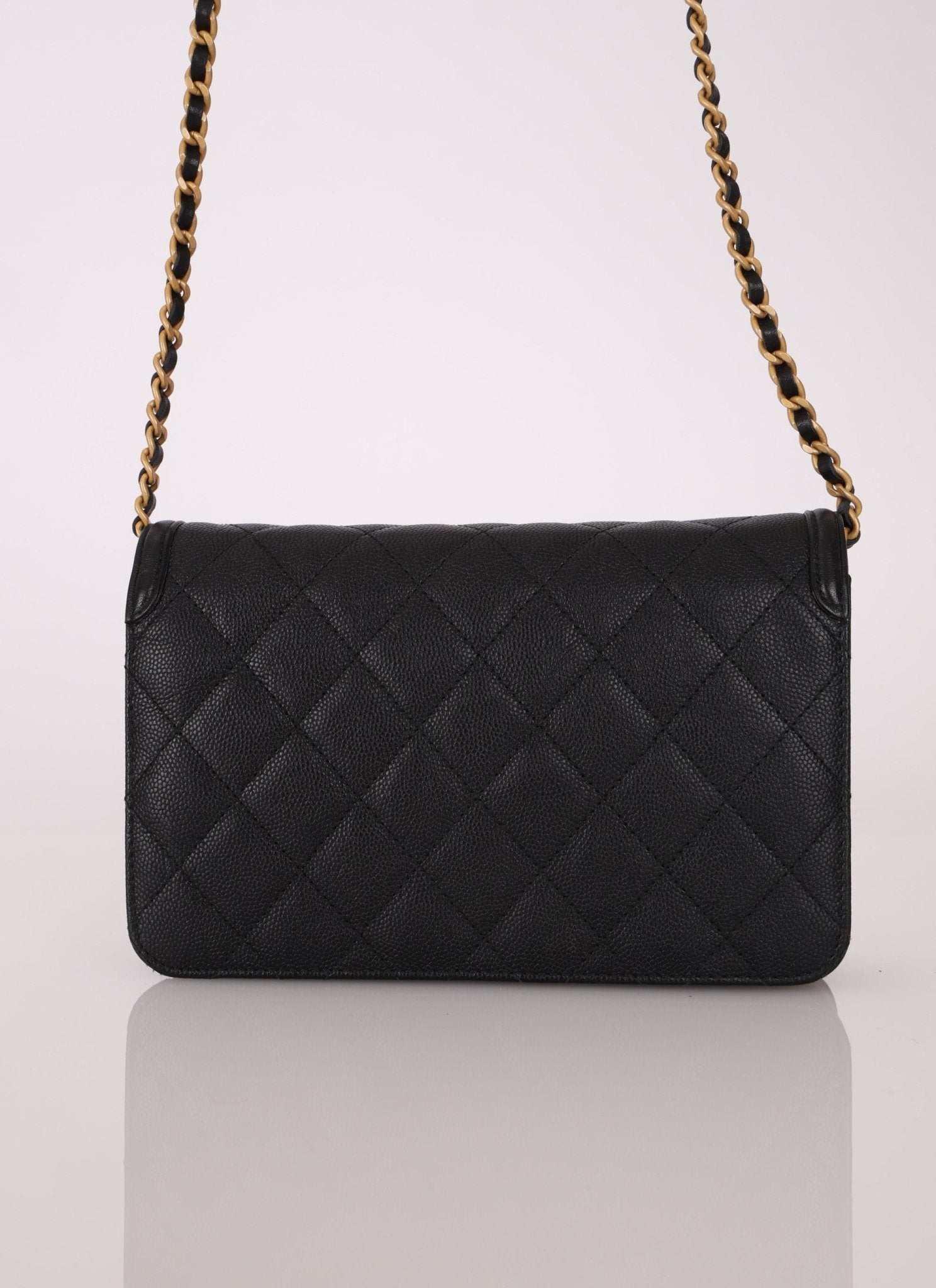 Chanel 2018 Caviar Filigree Wallet on Chain - FashioNica