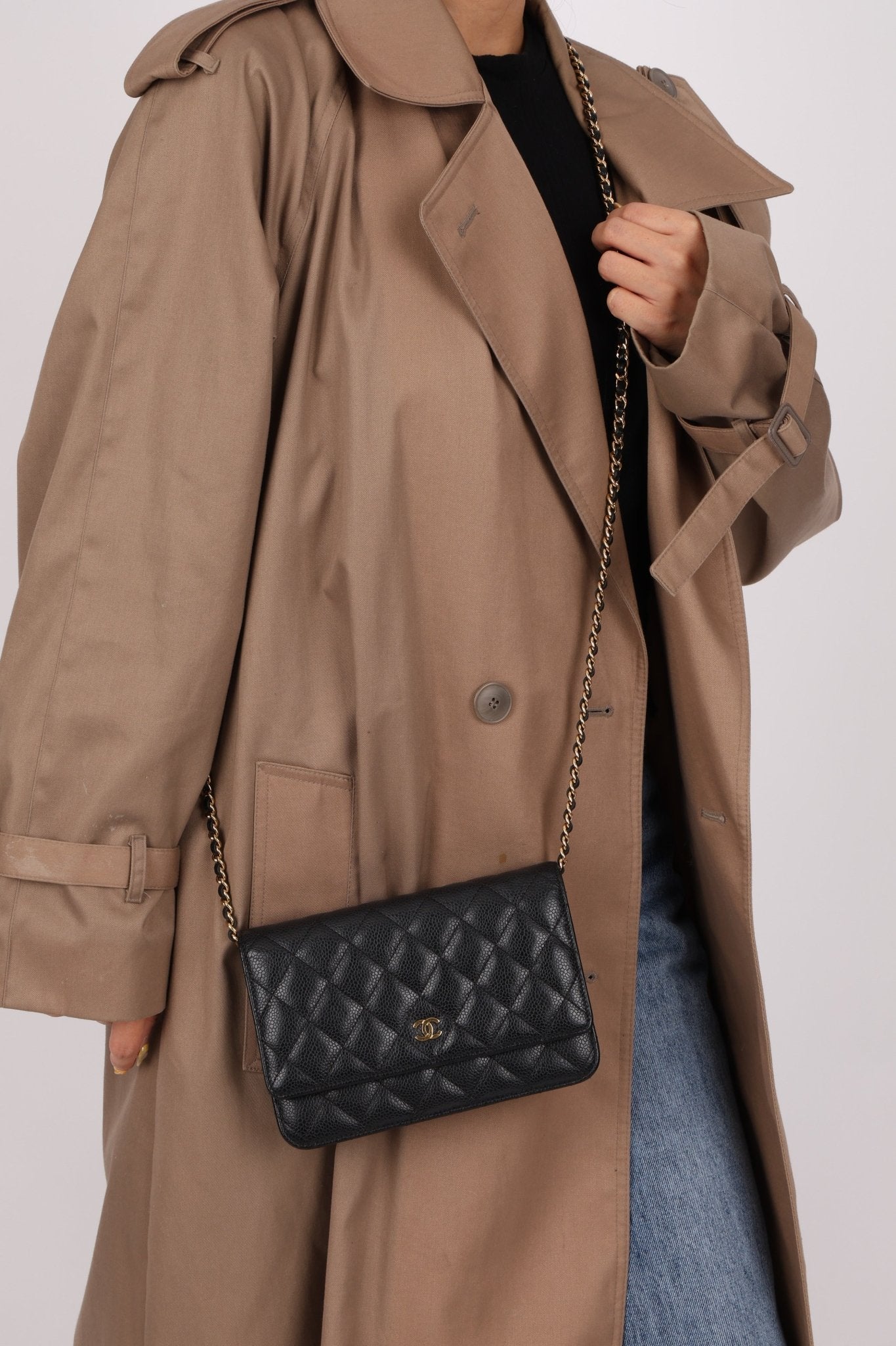 Chanel 2018 Caviar Wallet on Chain - FashioNica