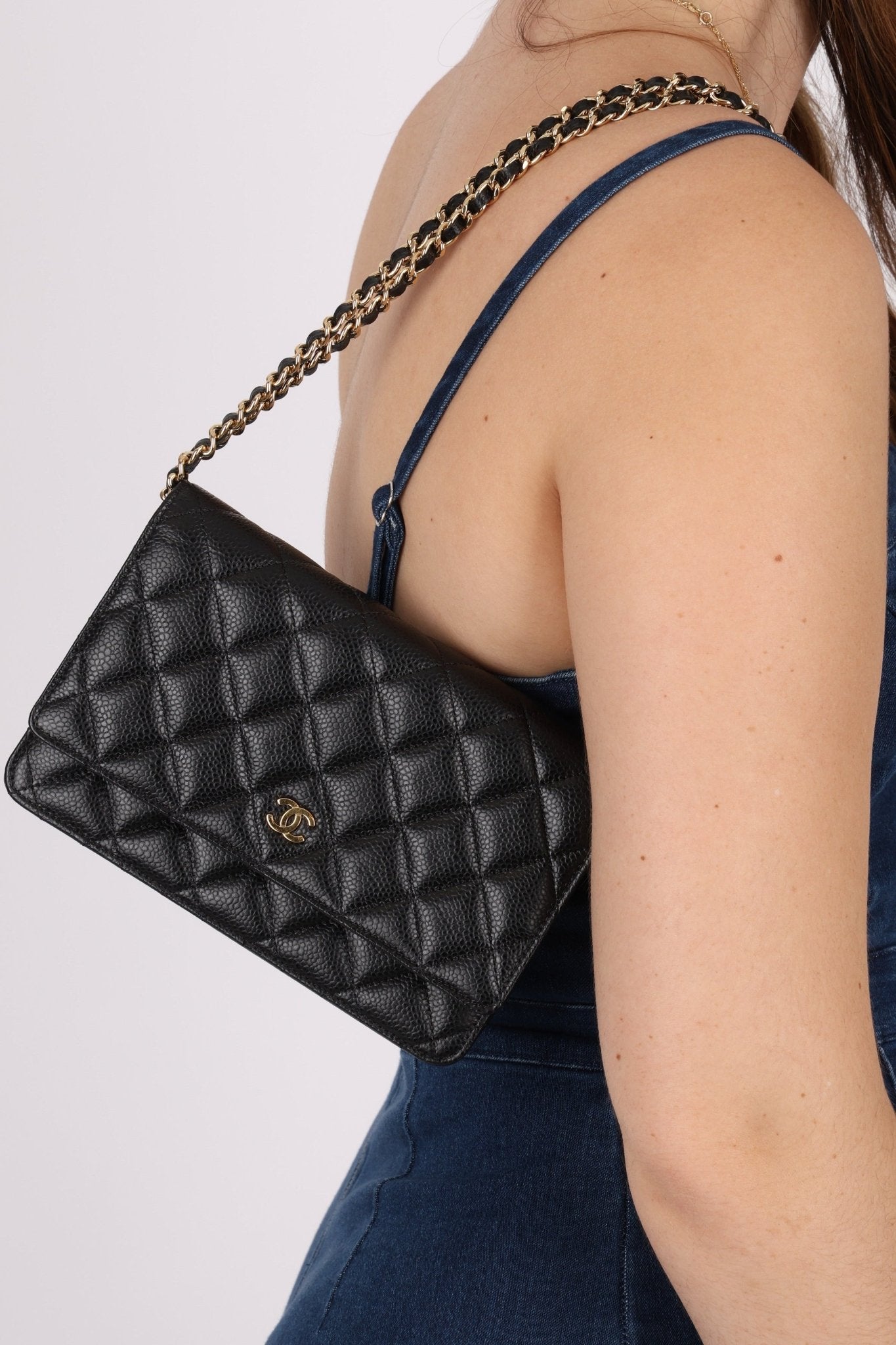 Chanel 2018 Caviar Wallet on Chain - FashioNica