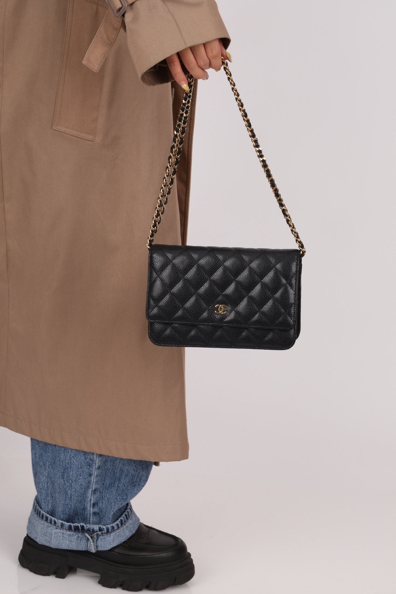 Chanel 2018 Caviar Wallet on Chain - FashioNica