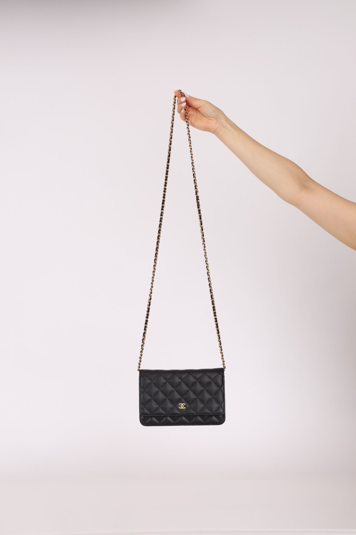 Chanel 2018 Caviar Wallet on Chain - FashioNica