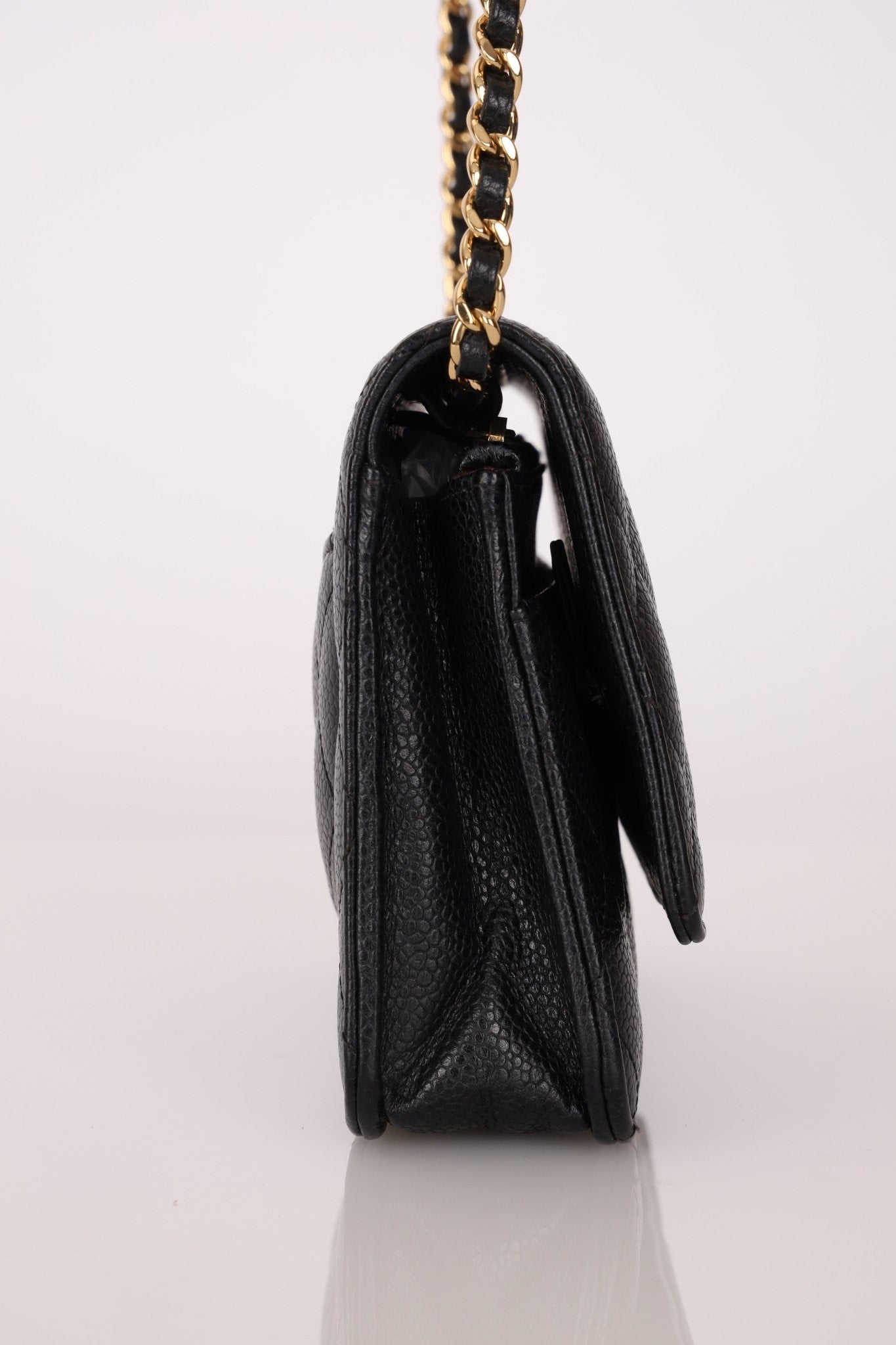 Chanel 2018 Caviar Wallet on Chain - FashioNica