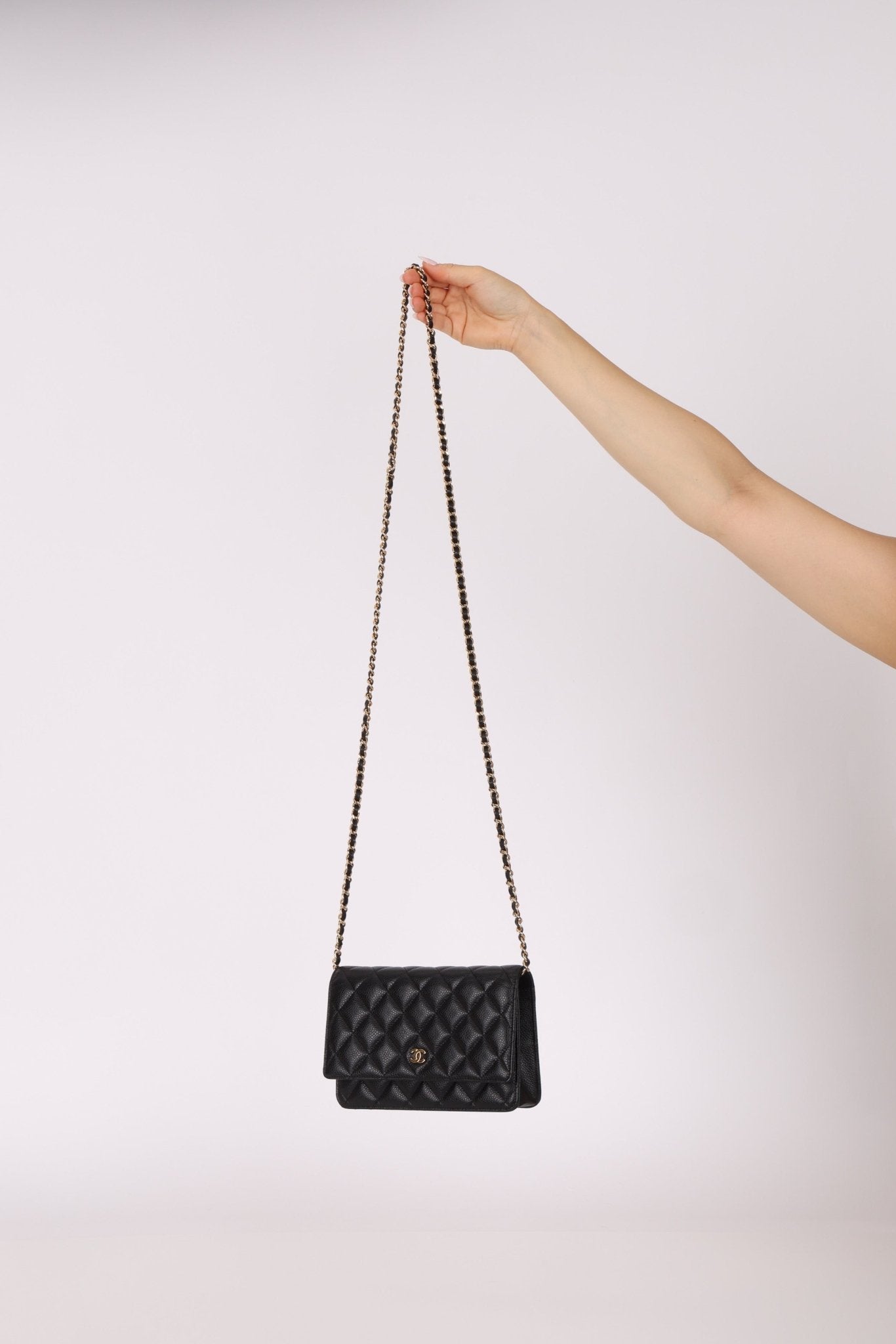 Chanel 2018 Caviar Wallet on Chain - FashioNica