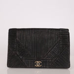 Chanel 2018 Crumpled Calfskin Coco Pleats Clutch GHW - FashioNica