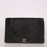Chanel 2018 Crumpled Calfskin Coco Pleats Clutch GHW - FashioNica