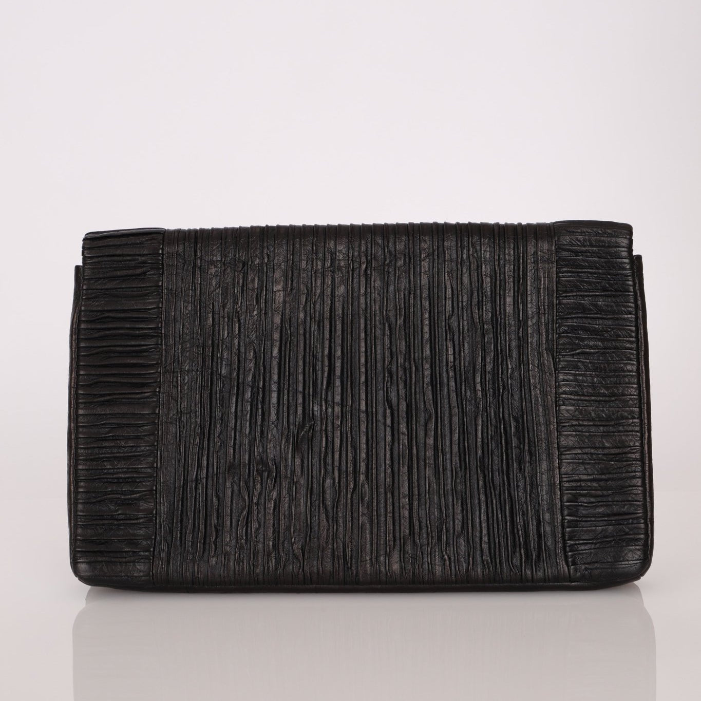 Chanel 2018 Crumpled Calfskin Coco Pleats Clutch GHW - FashioNica