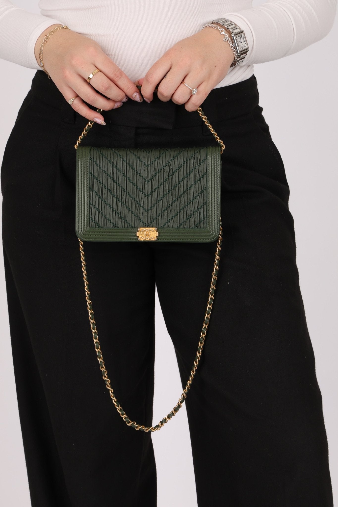 Chanel 2018 Crumpled Chevron Wallet On Chain - FashioNica