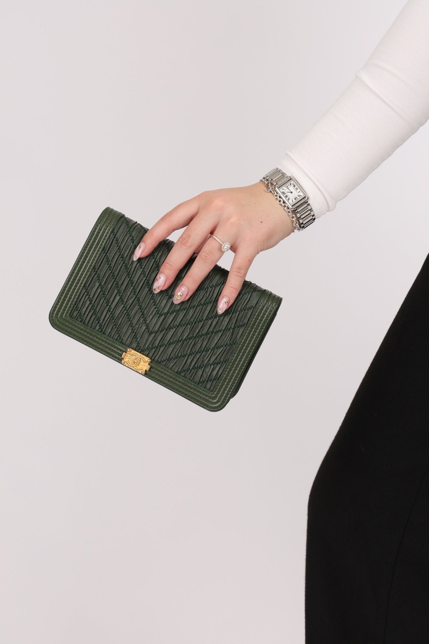 Chanel 2018 Crumpled Chevron Wallet On Chain - FashioNica