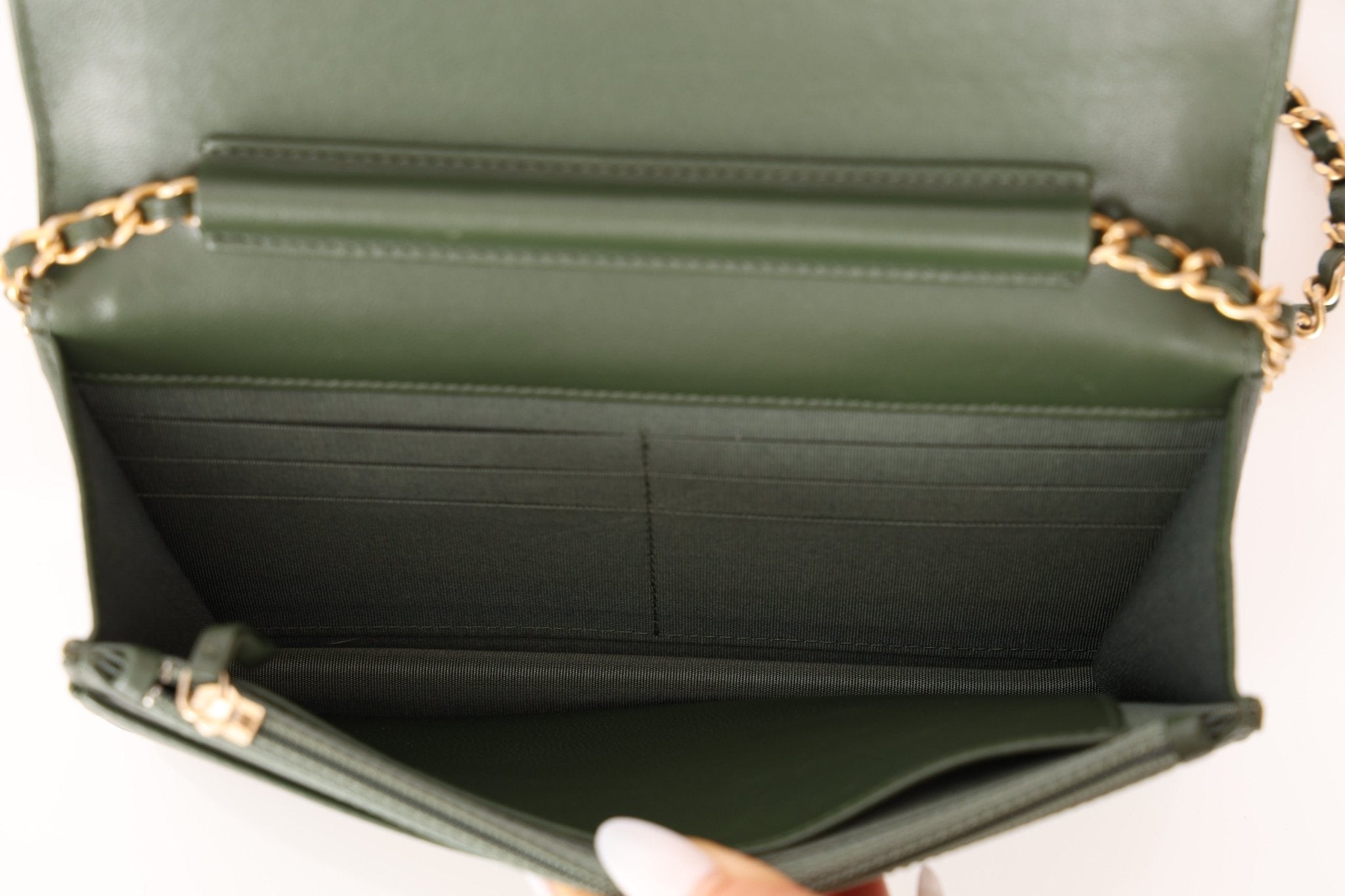 Chanel 2018 Crumpled Chevron Wallet On Chain - FashioNica