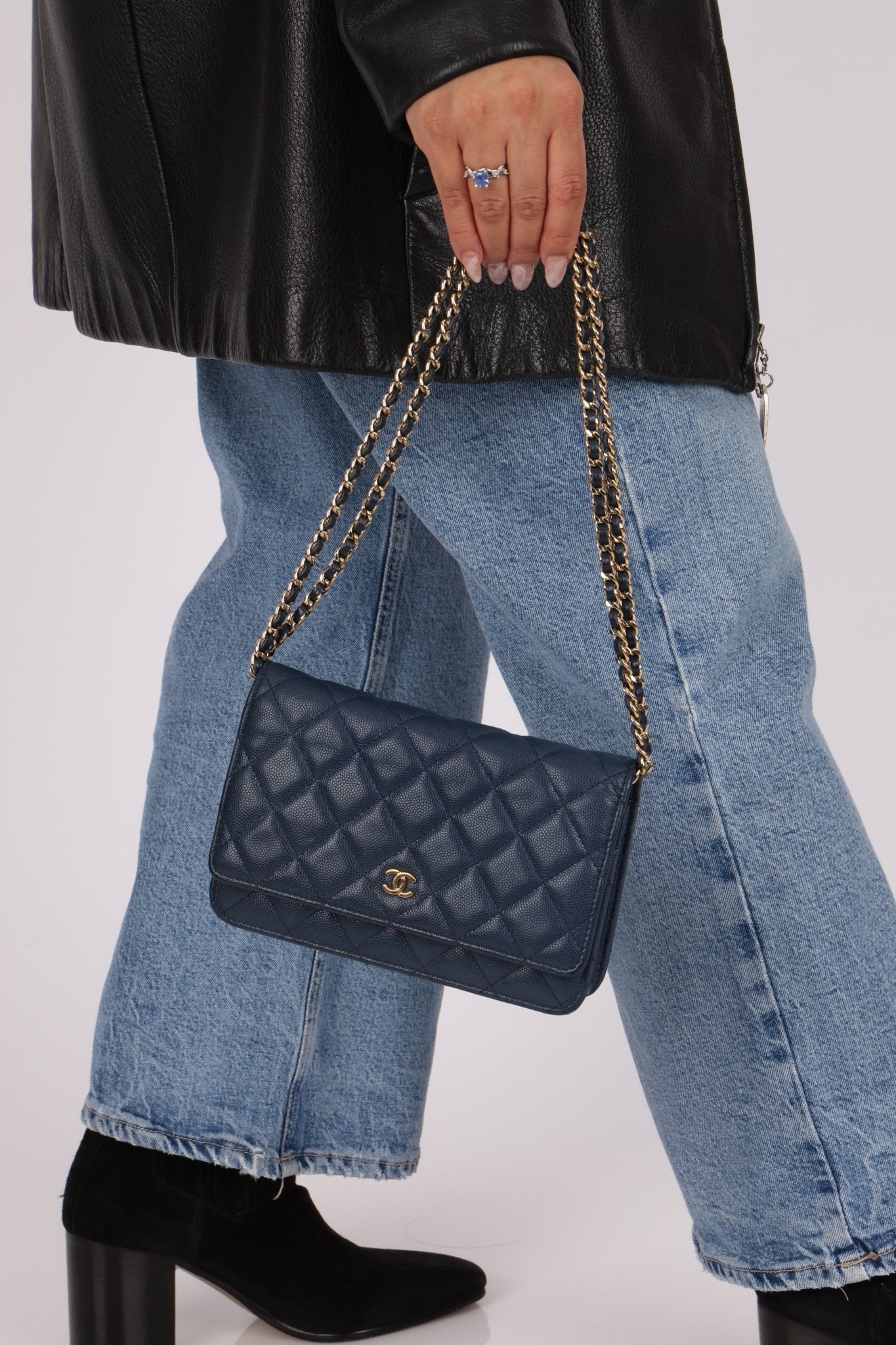 Chanel 2018 Dark Navy Caviar Wallet on Chain GHW - FashioNica