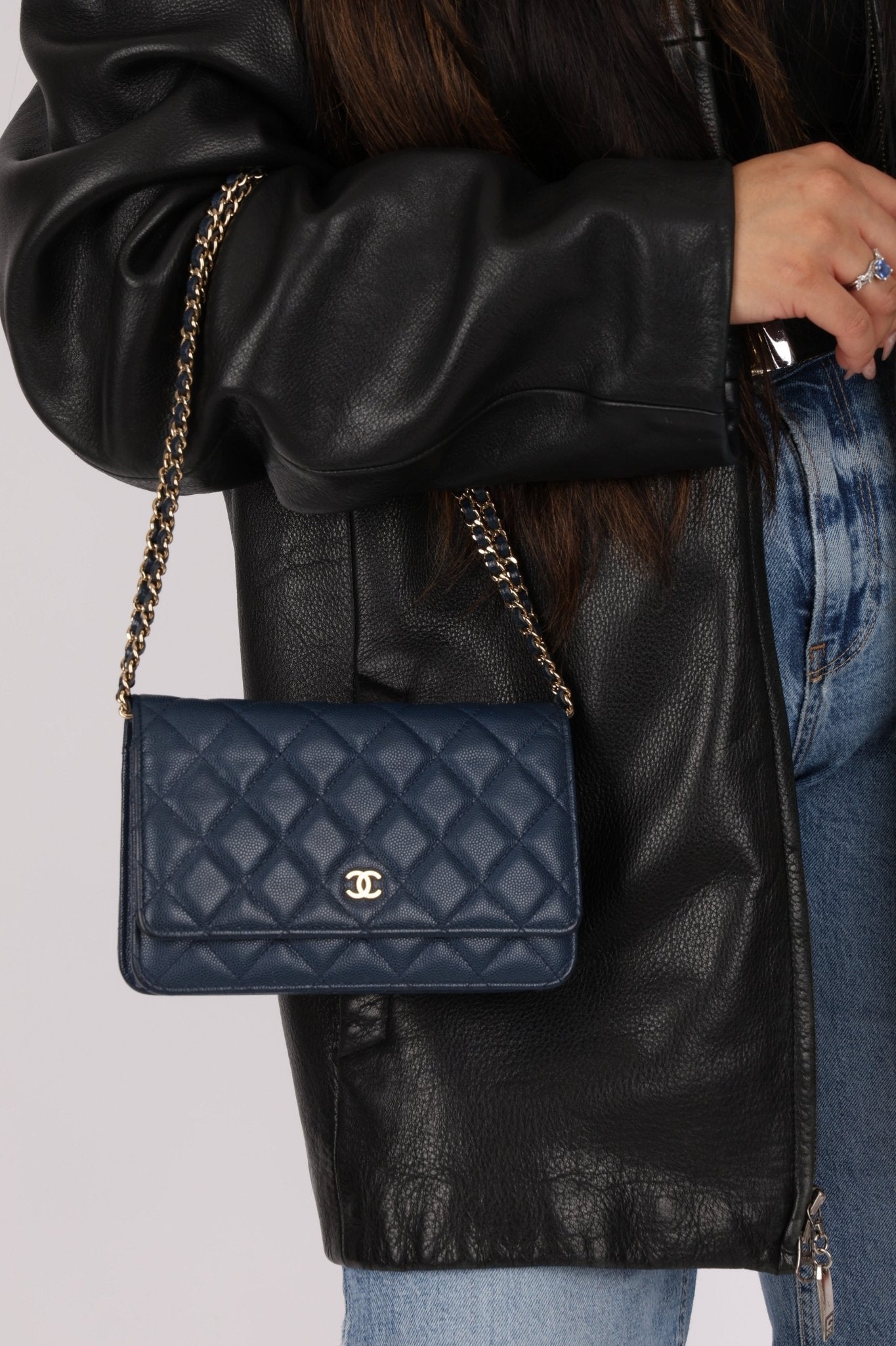 Chanel 2018 Dark Navy Caviar Wallet on Chain GHW - FashioNica