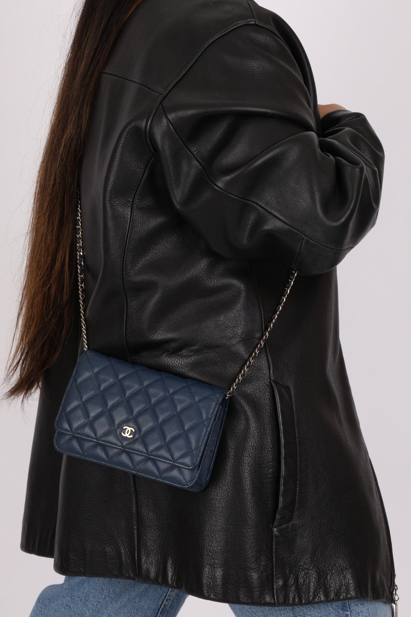 Chanel 2018 Dark Navy Caviar Wallet on Chain GHW - FashioNica