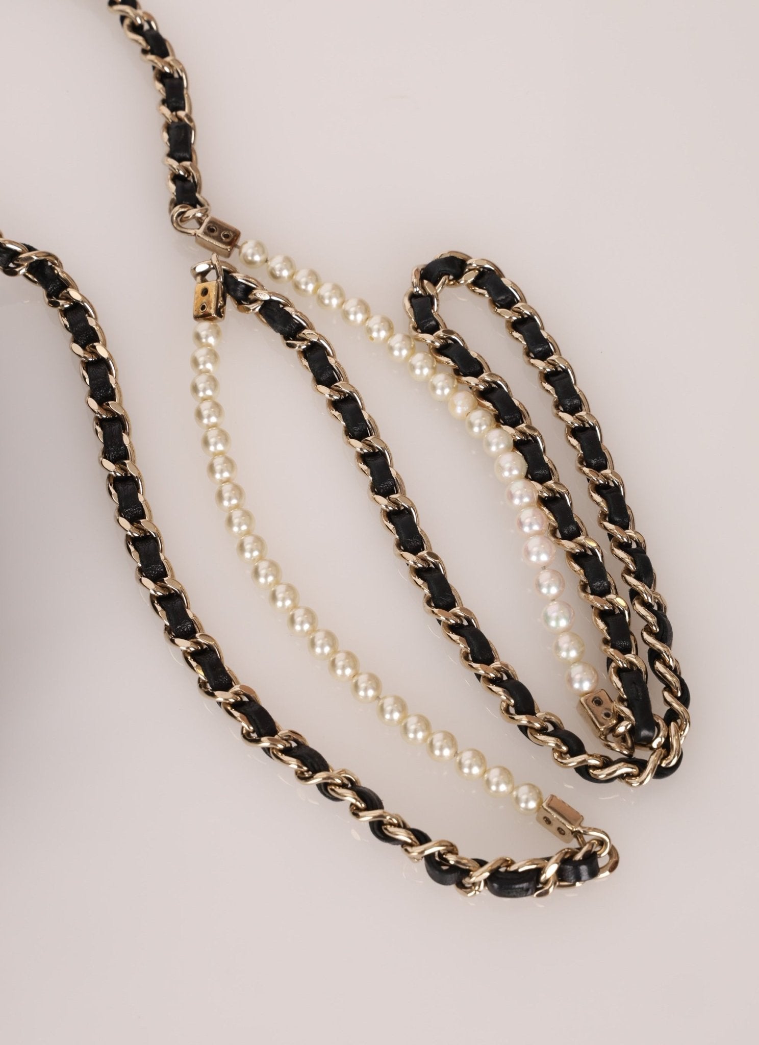 Chanel 2018 Lambskin Pearl Chain Wallet on Chain - FashioNica