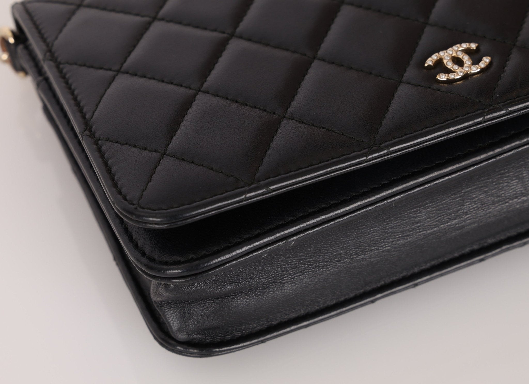 Chanel 2018 Lambskin Pearl Chain Wallet on Chain - FashioNica