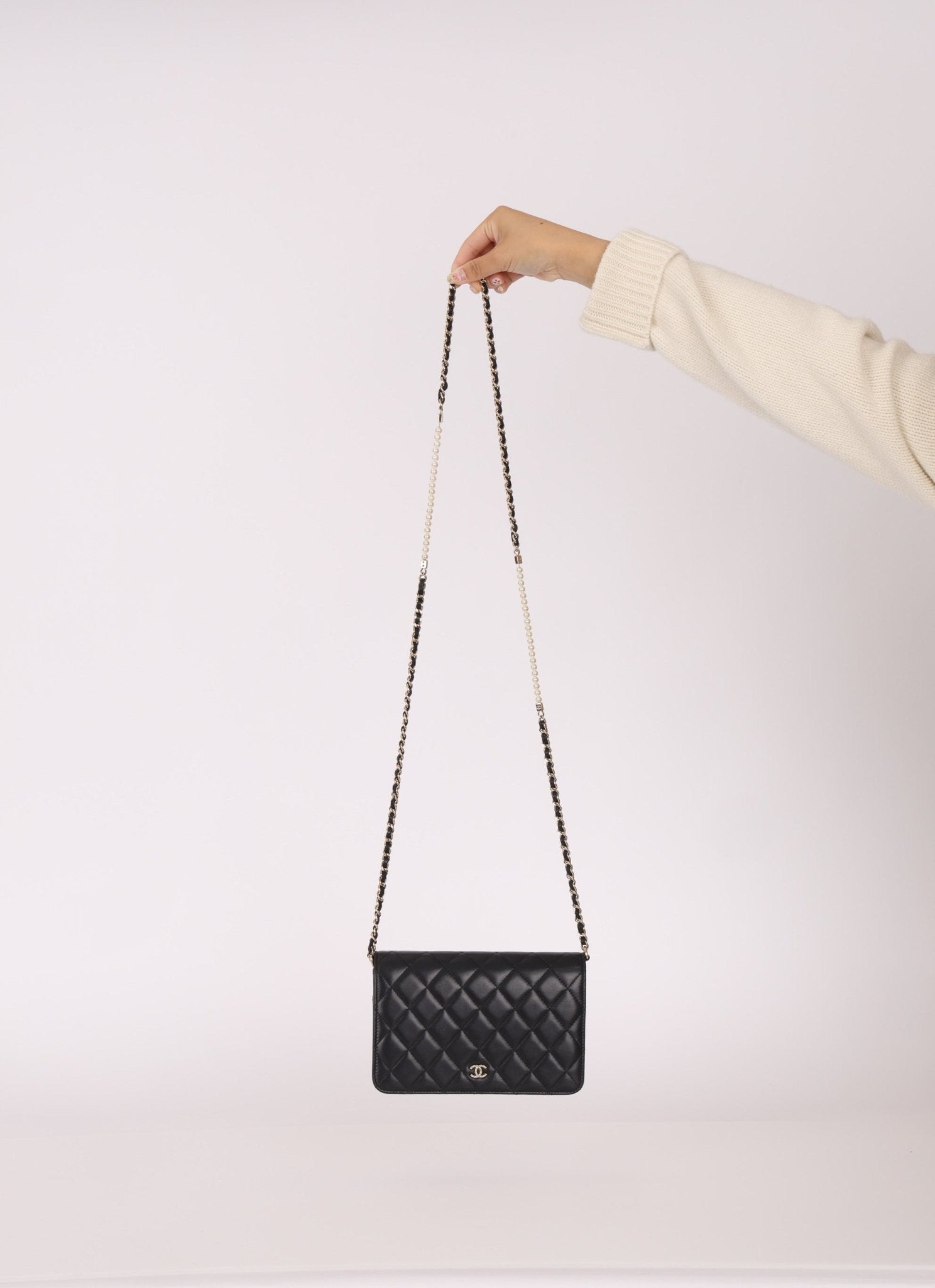 Chanel 2018 Lambskin Pearl Chain Wallet on Chain - FashioNica