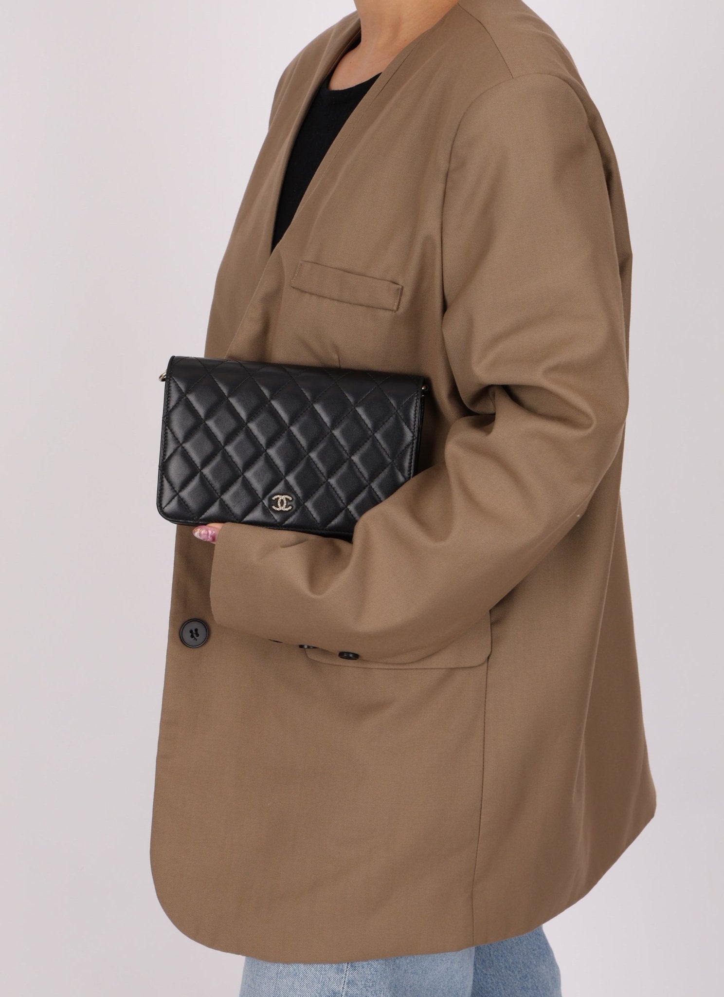 Chanel 2018 Lambskin Pearl Chain Wallet on Chain - FashioNica