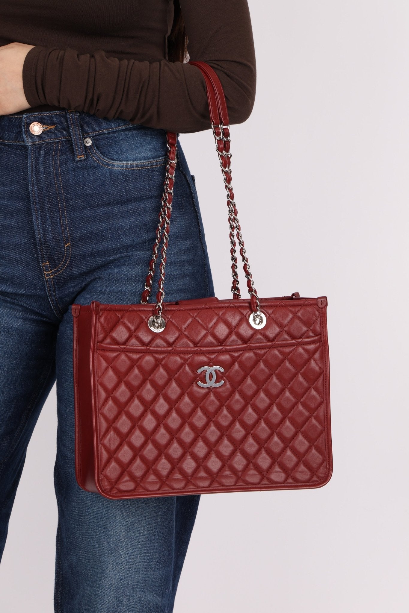 Chanel 2018 Quilted Aged Calfskin Urban Companion Shopper Tote - FashioNica