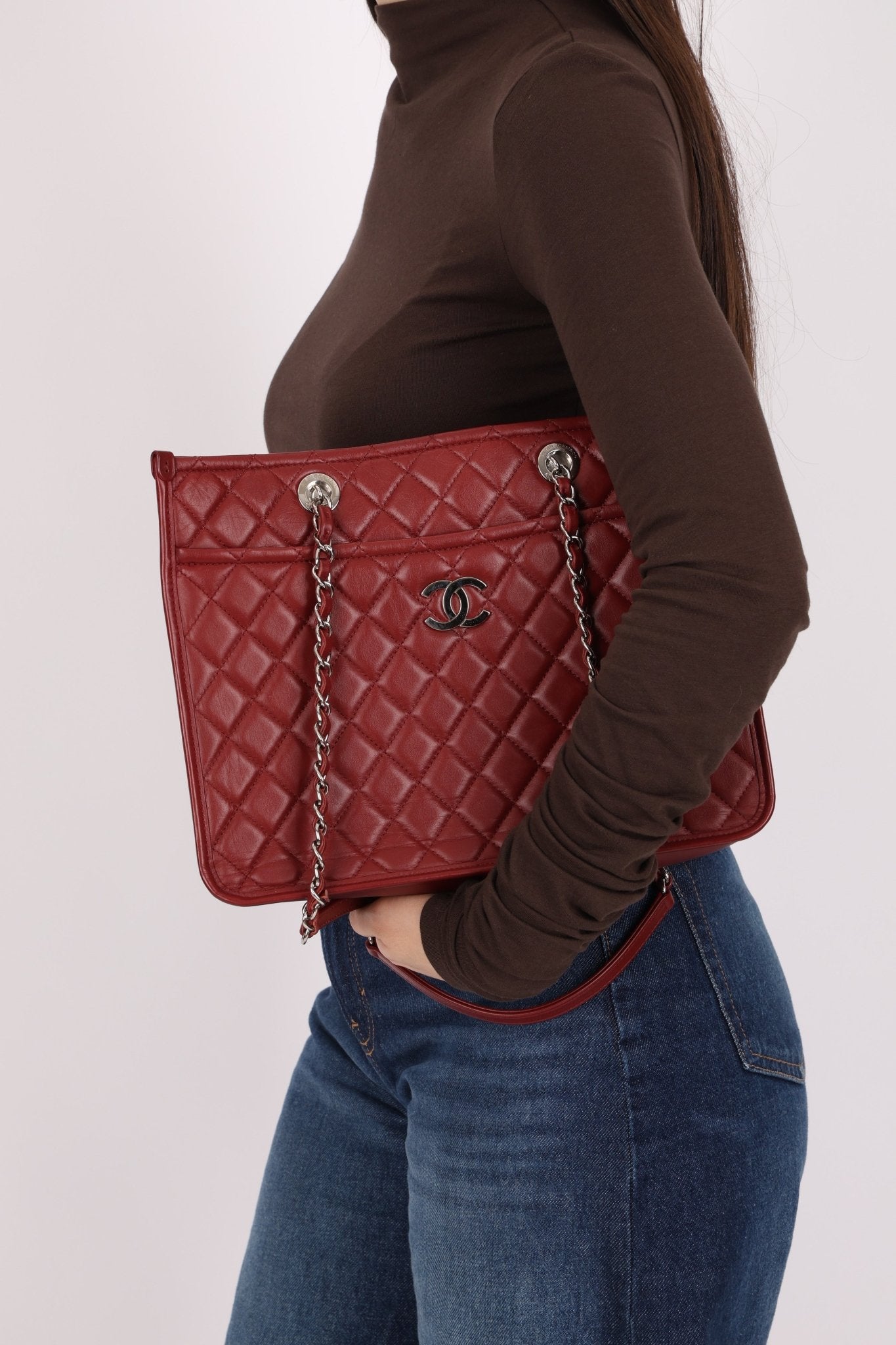 Chanel 2018 Quilted Aged Calfskin Urban Companion Shopper Tote - FashioNica