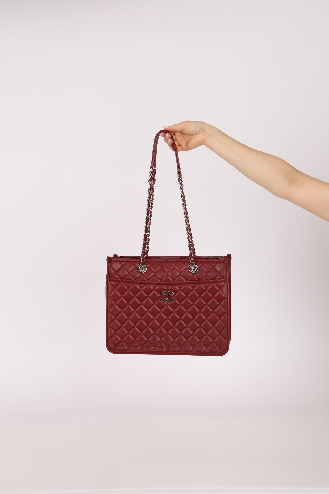 Chanel 2018 Quilted Aged Calfskin Urban Companion Shopper Tote - FashioNica