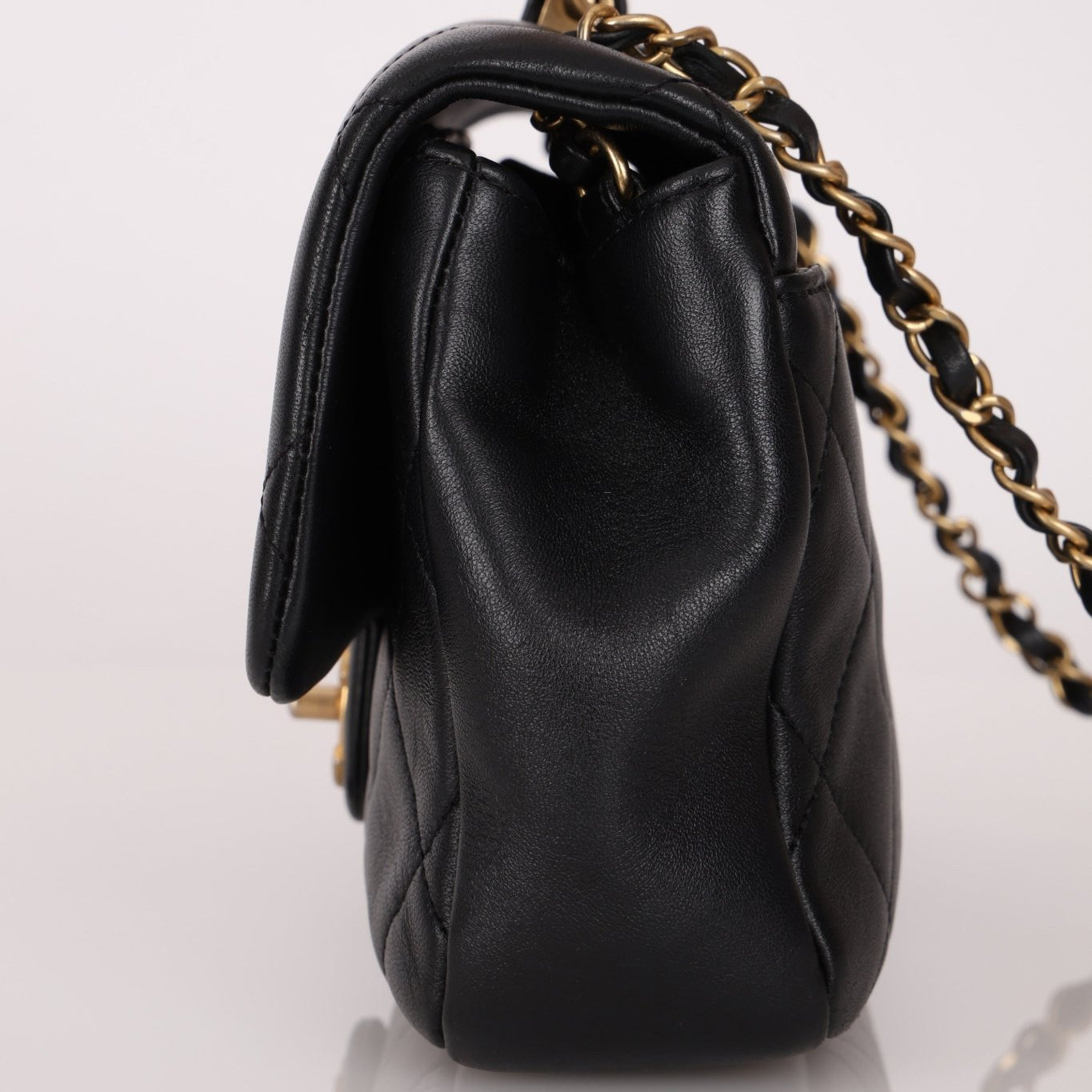 Chanel 2019 Black Quilted Medium In The Loop Handle Flap Bag - FashioNica