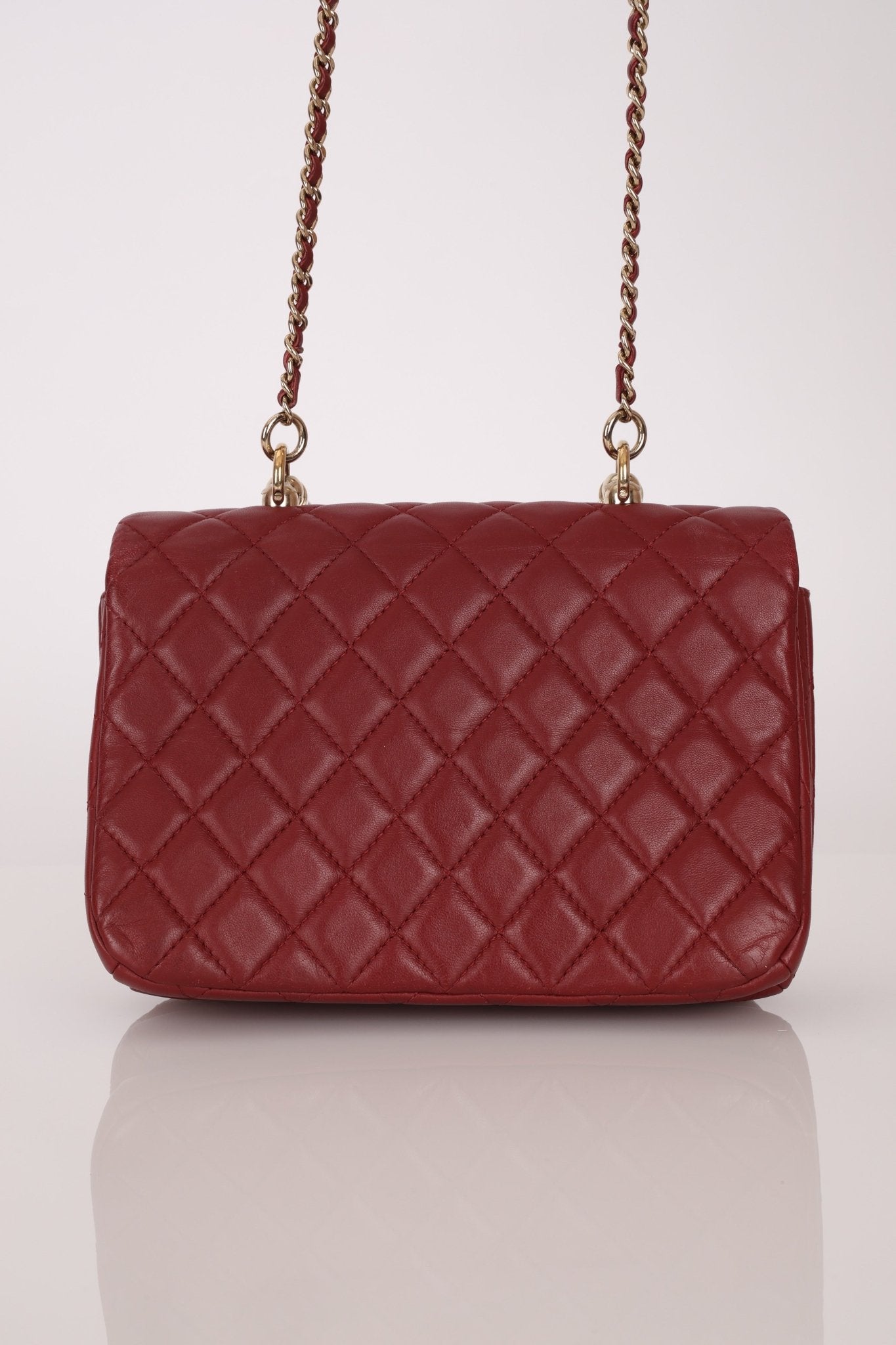 Chanel 2019 Bordeaux Knock On Wood Coco Handle Flap - FashioNica