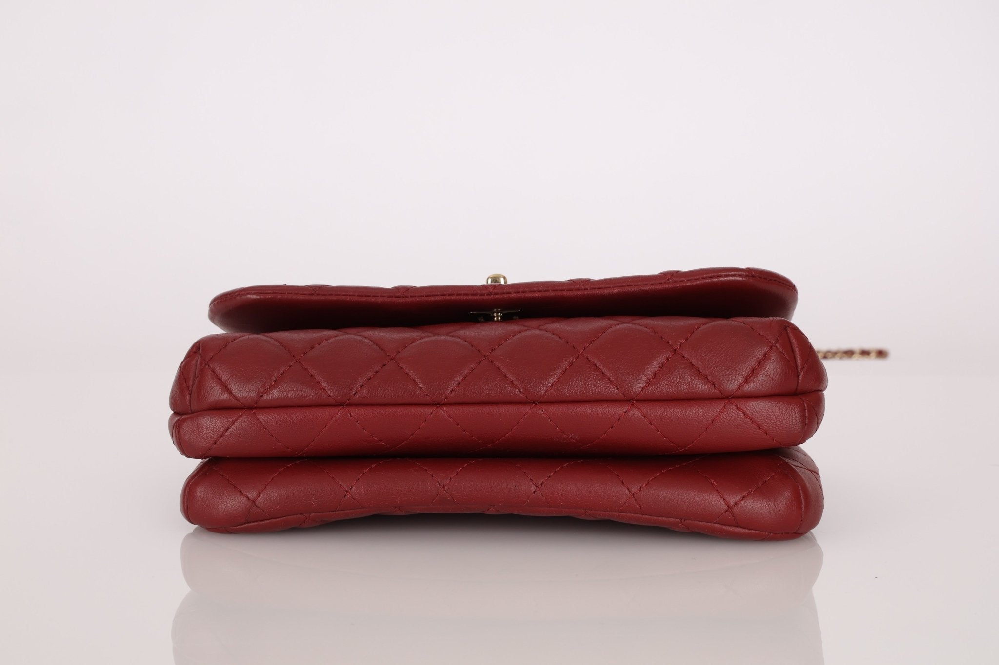 Chanel 2019 Bordeaux Knock On Wood Coco Handle Flap - FashioNica