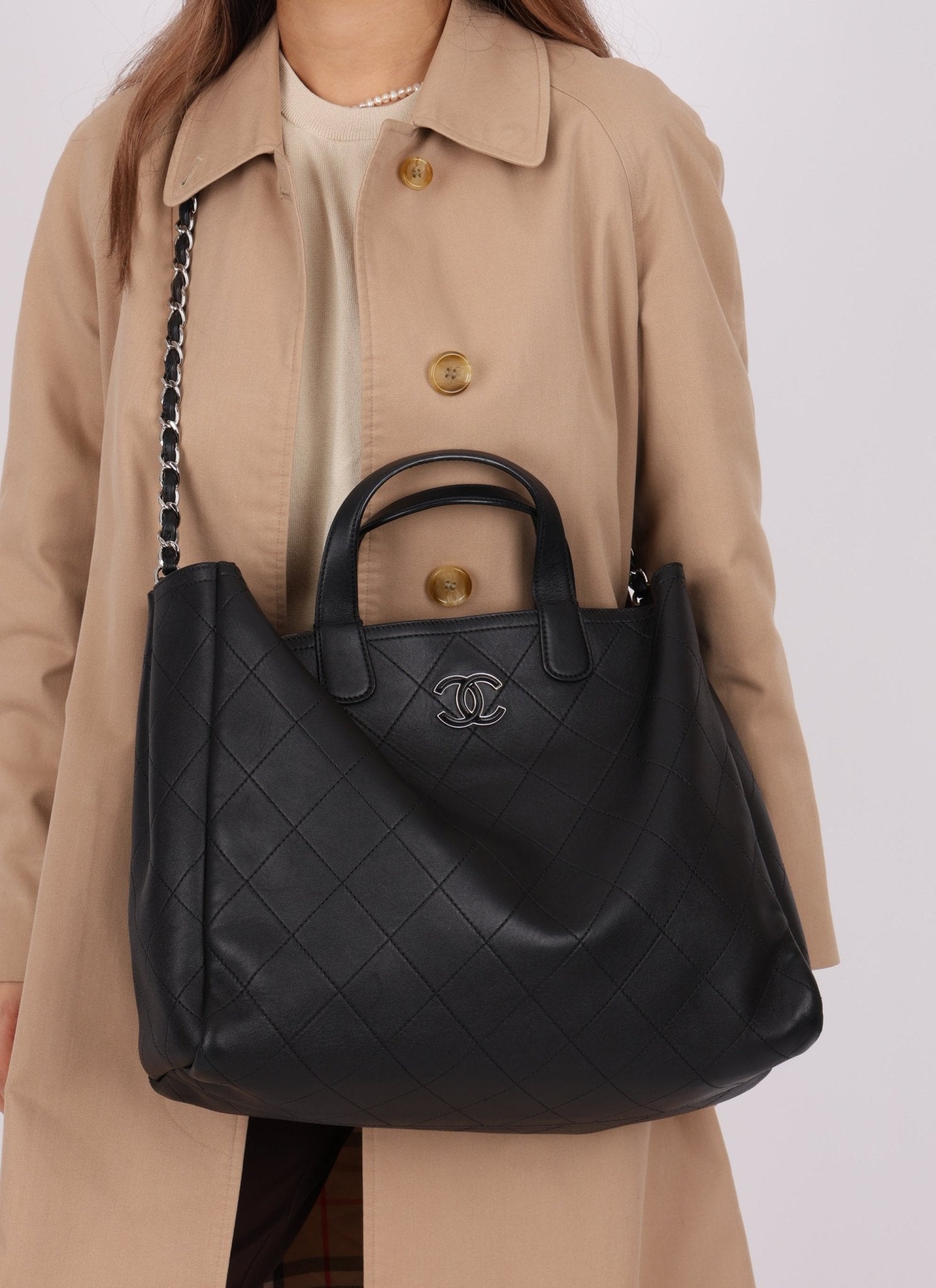 Chanel 2019 Bullskin Chain Shopper Tote - FashioNica