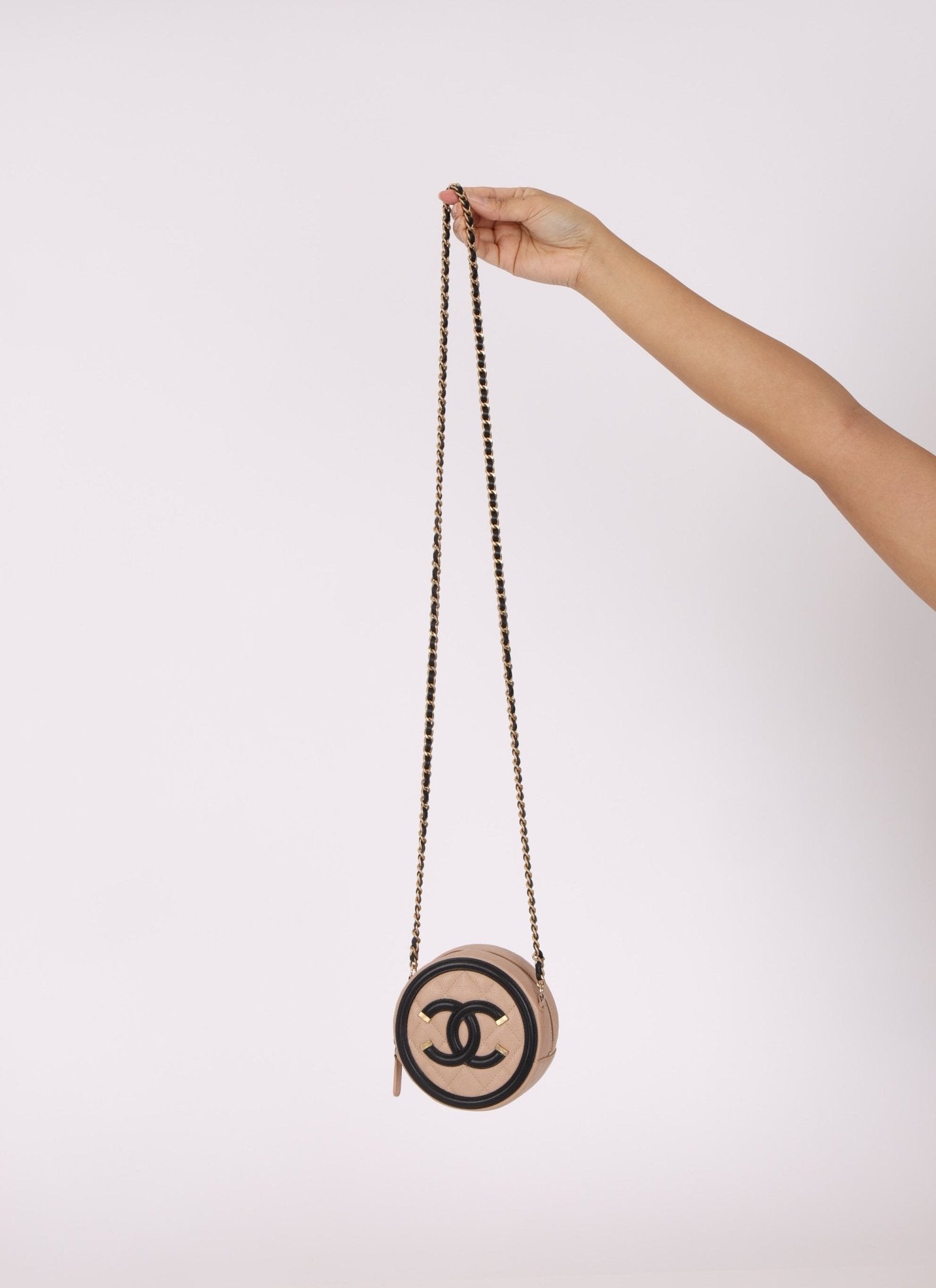 Chanel 2019 Caviar Filigree Round Crossbody - FashioNica