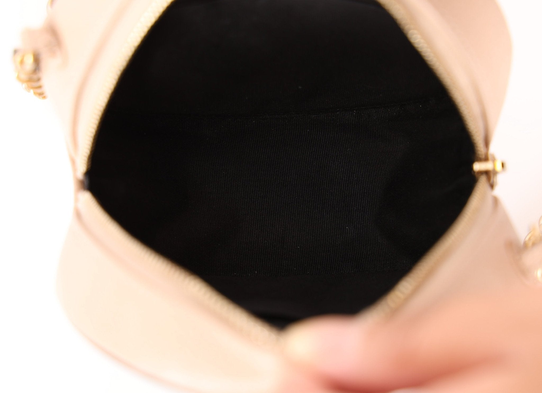 Chanel 2019 Caviar Filigree Round Crossbody - FashioNica