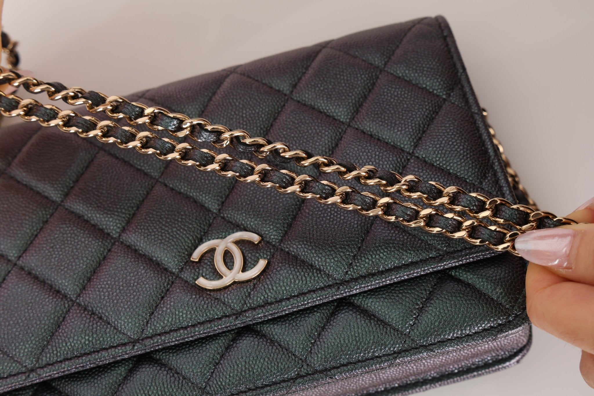 Chanel 2019 Caviar Iridescent Wallet on Chain GHW - FashioNica