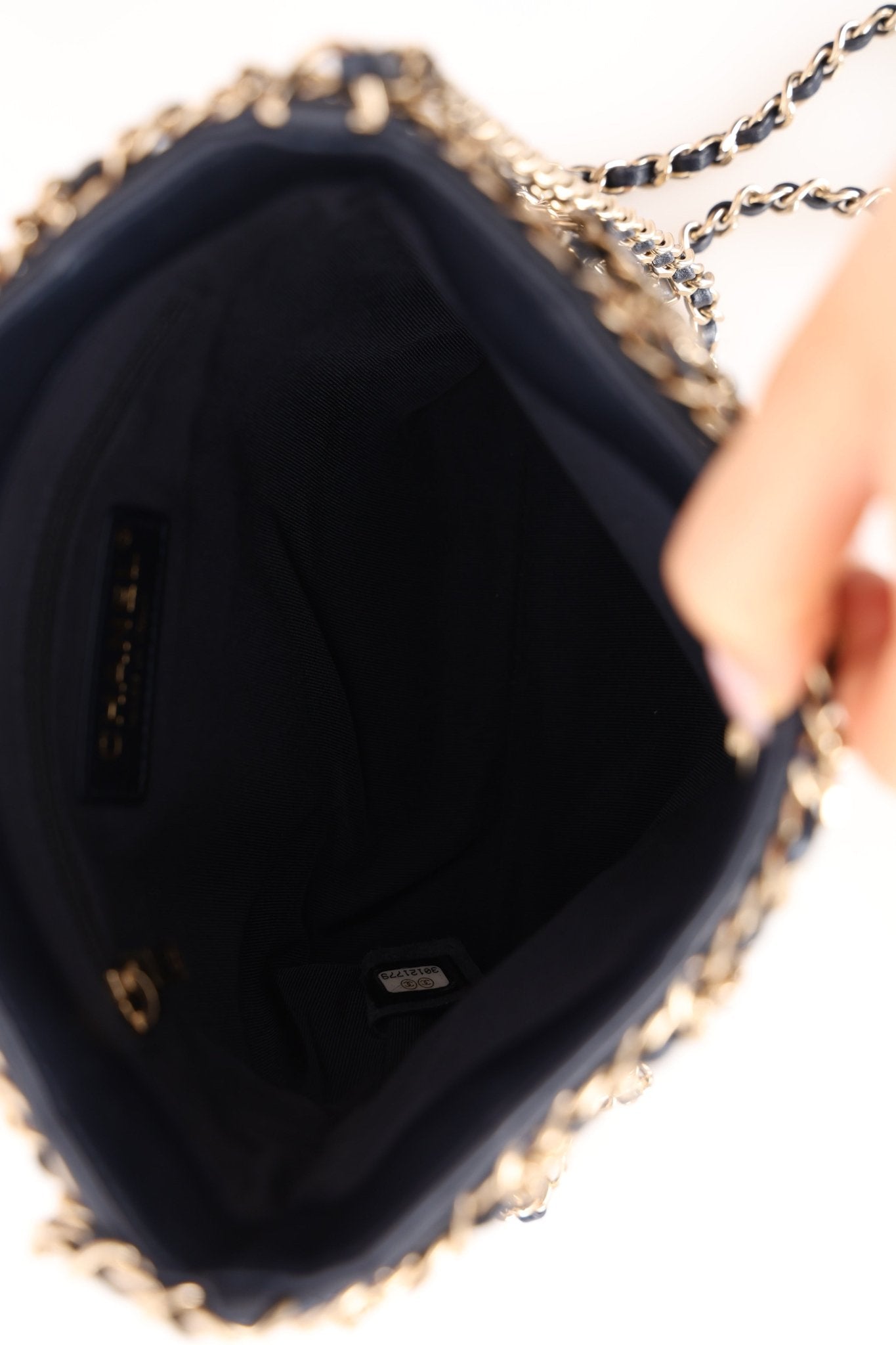 Chanel 2019 Navy Lambskin Shopping Chain Tote - FashioNica