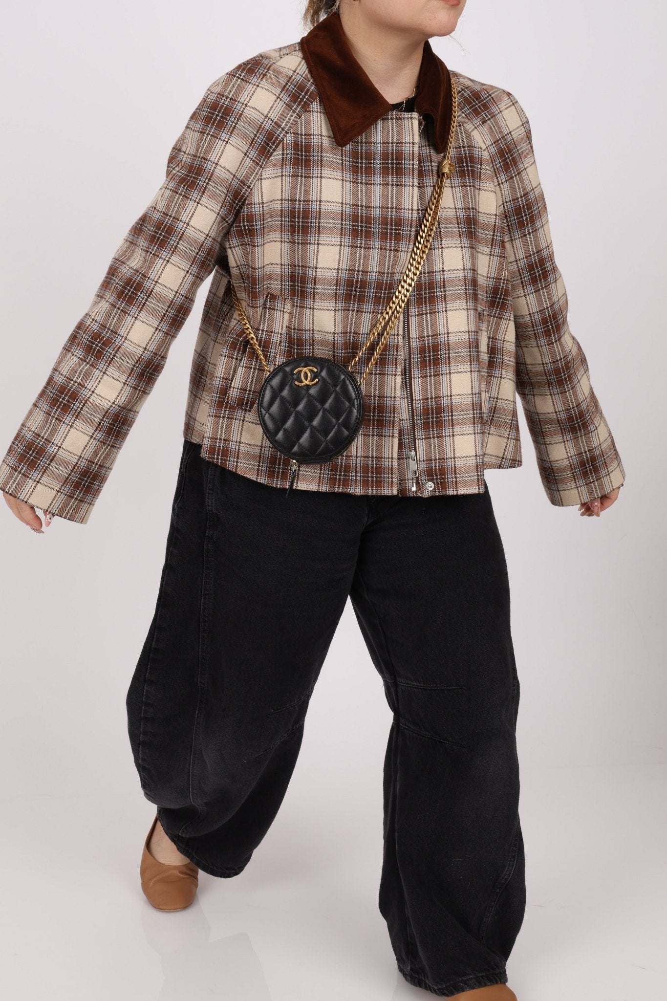 Chanel 2020 All - Slide Lambskin Quilted Pillow Crush Round Clutch With Chain - FashioNica