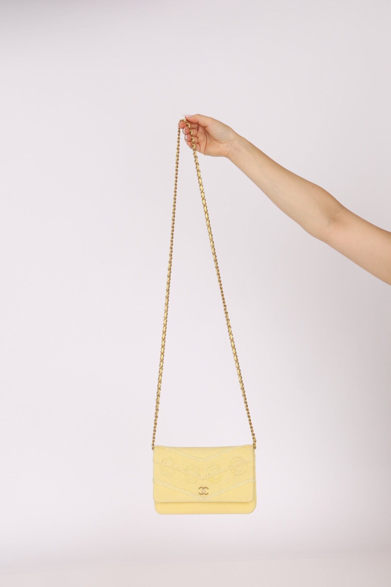 Chanel 2020 Butter Yellow Denim Coco Wallet On Chain - FashioNica