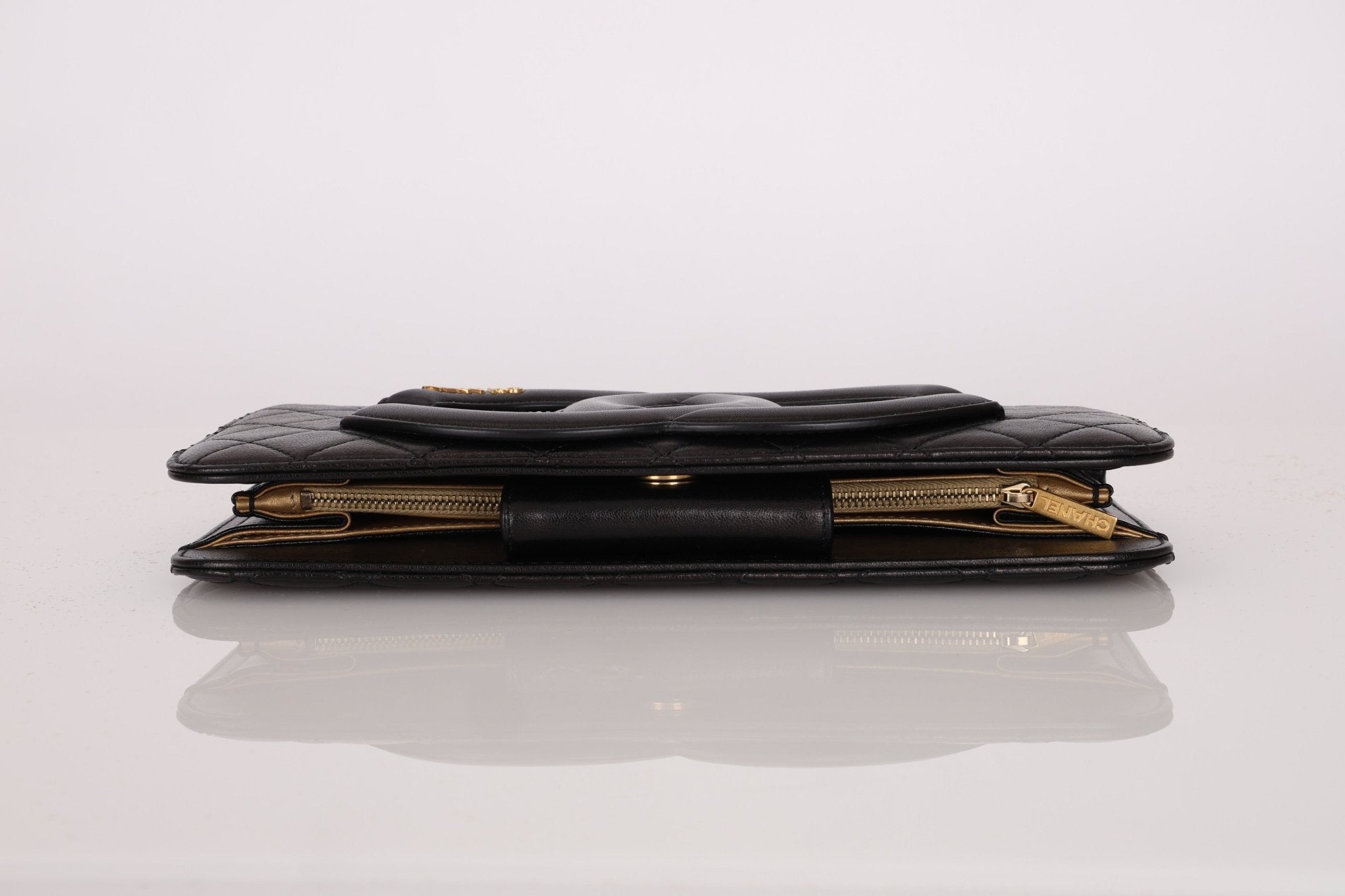 Chanel 2020 Coco Midnight Clutch - FashioNica