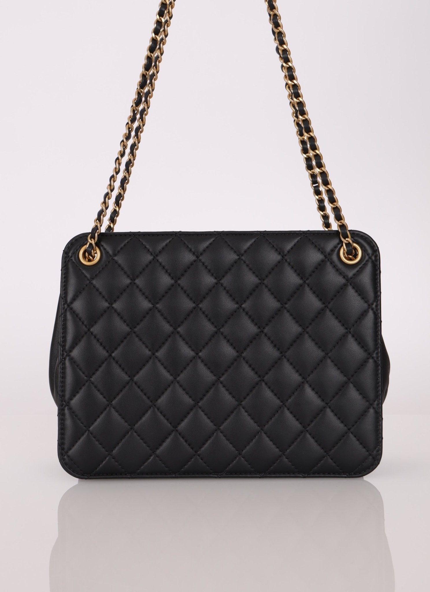 Chanel 2020 Lambskin Chain Logo Tote - FashioNica