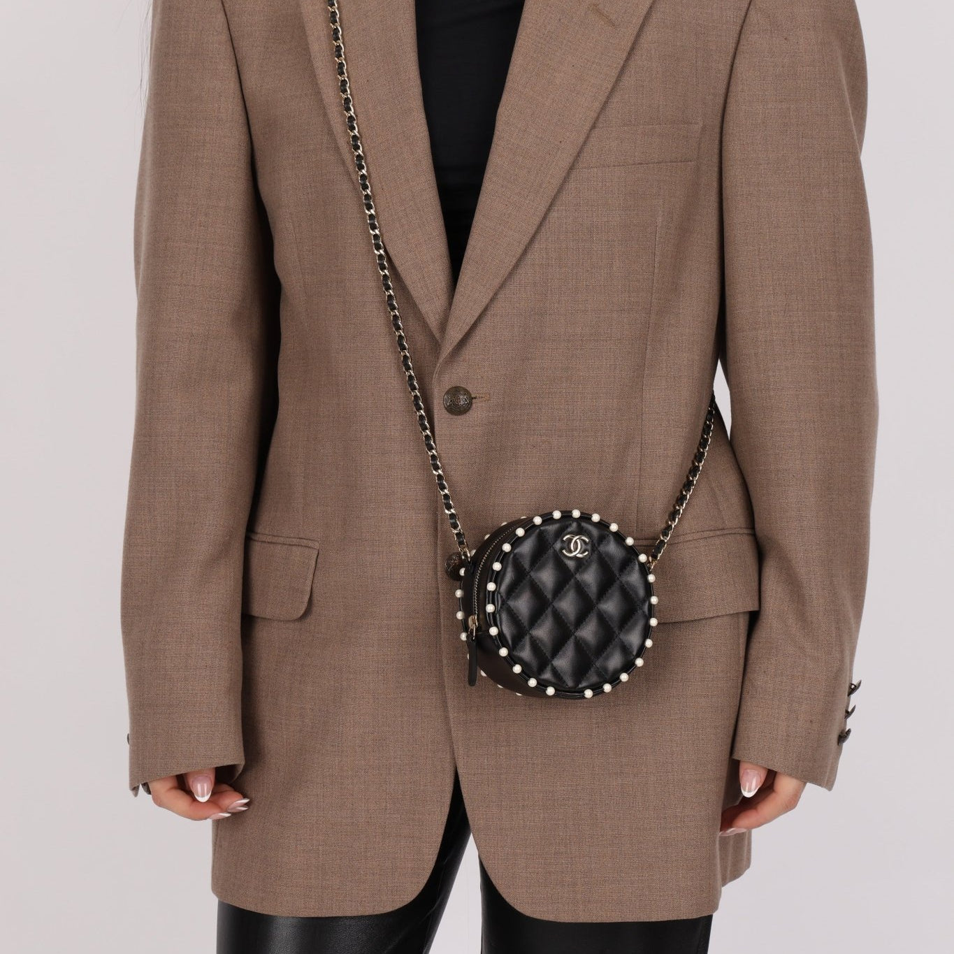 Chanel 2020 Pearl Round Clutch on Chain - FashioNica