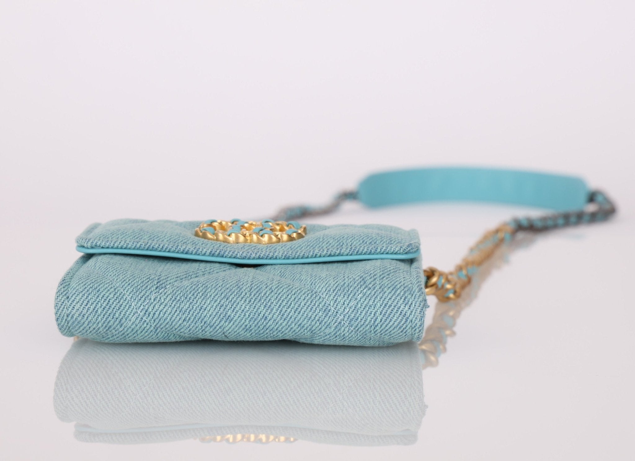 Chanel 2021 19 Denim Card Holder on Chain - FashioNica