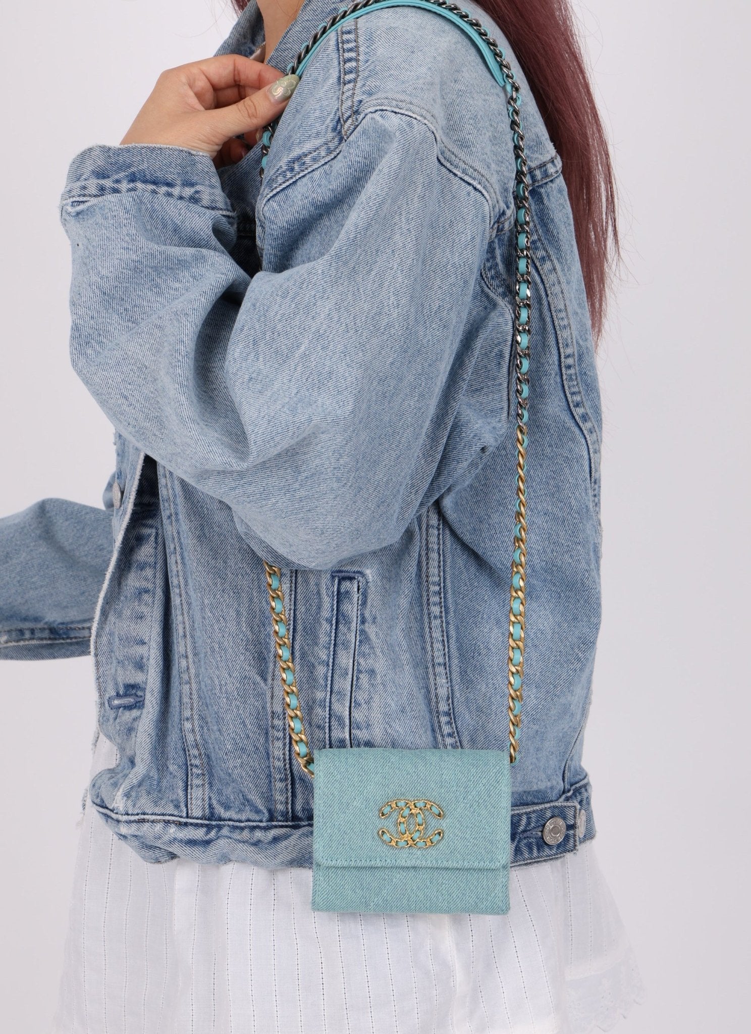 Chanel 2021 19 Denim Card Holder on Chain - FashioNica