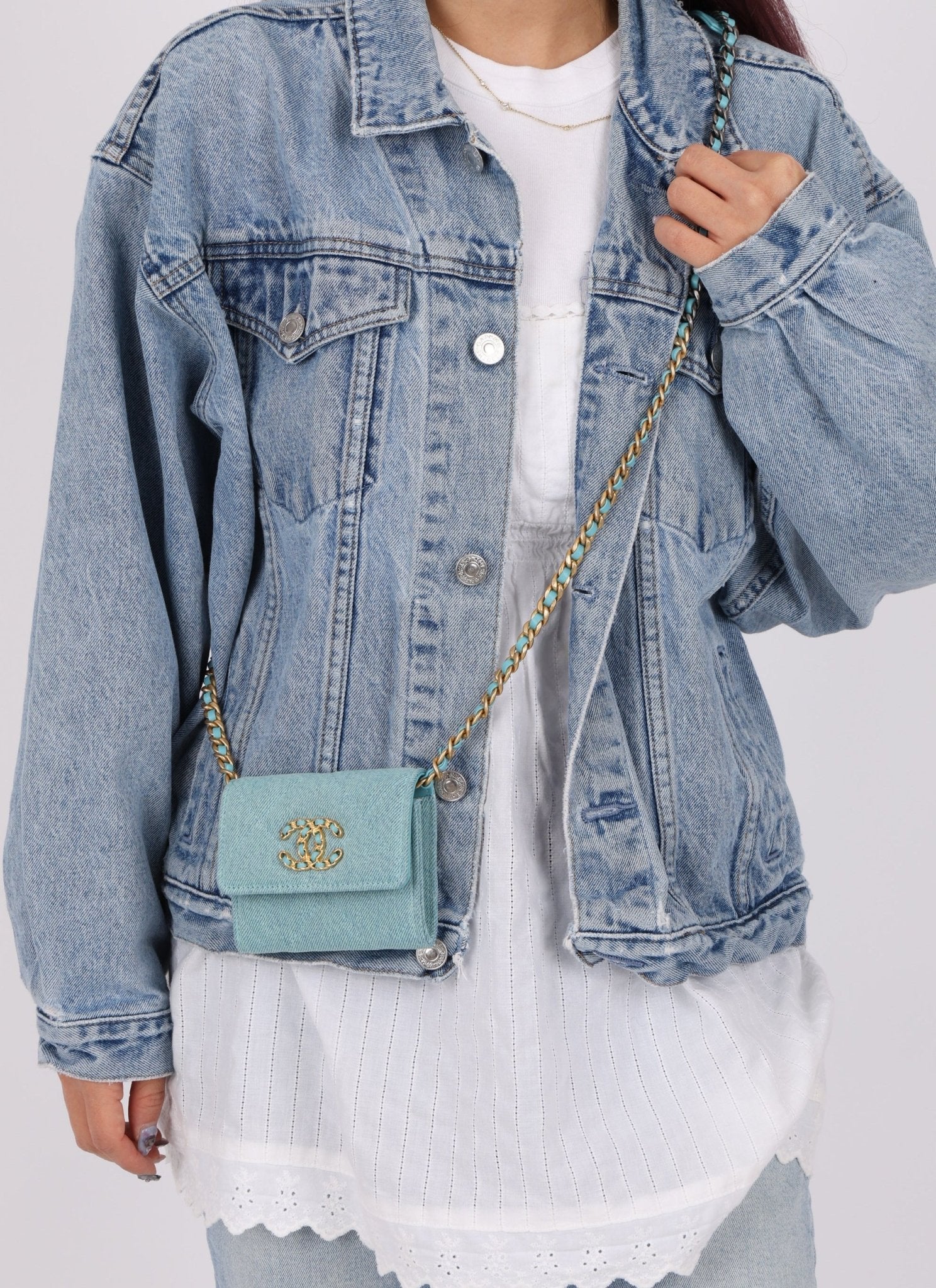 Chanel 2021 19 Denim Card Holder on Chain - FashioNica