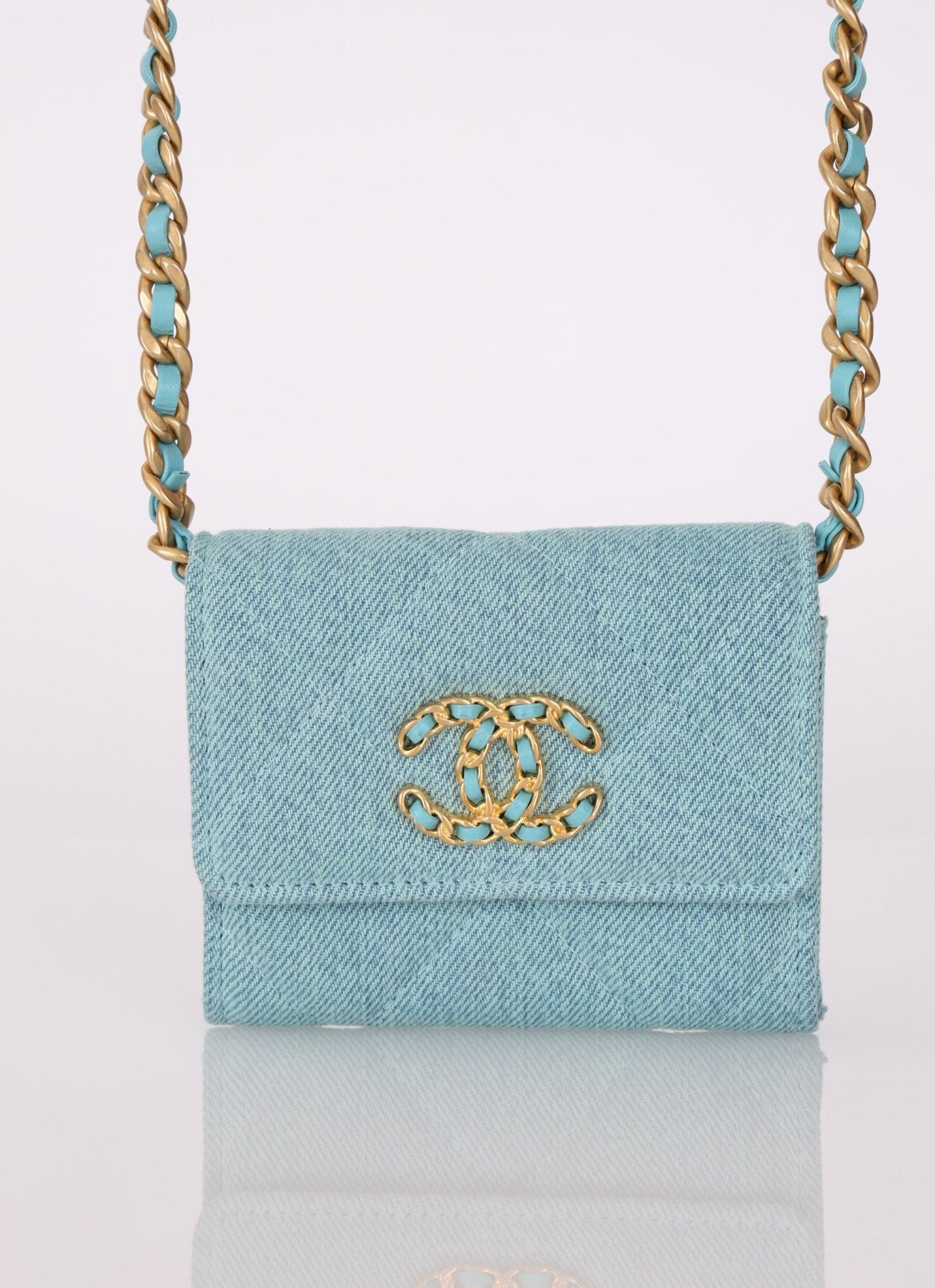 Chanel 2021 19 Denim Card Holder on Chain - FashioNica