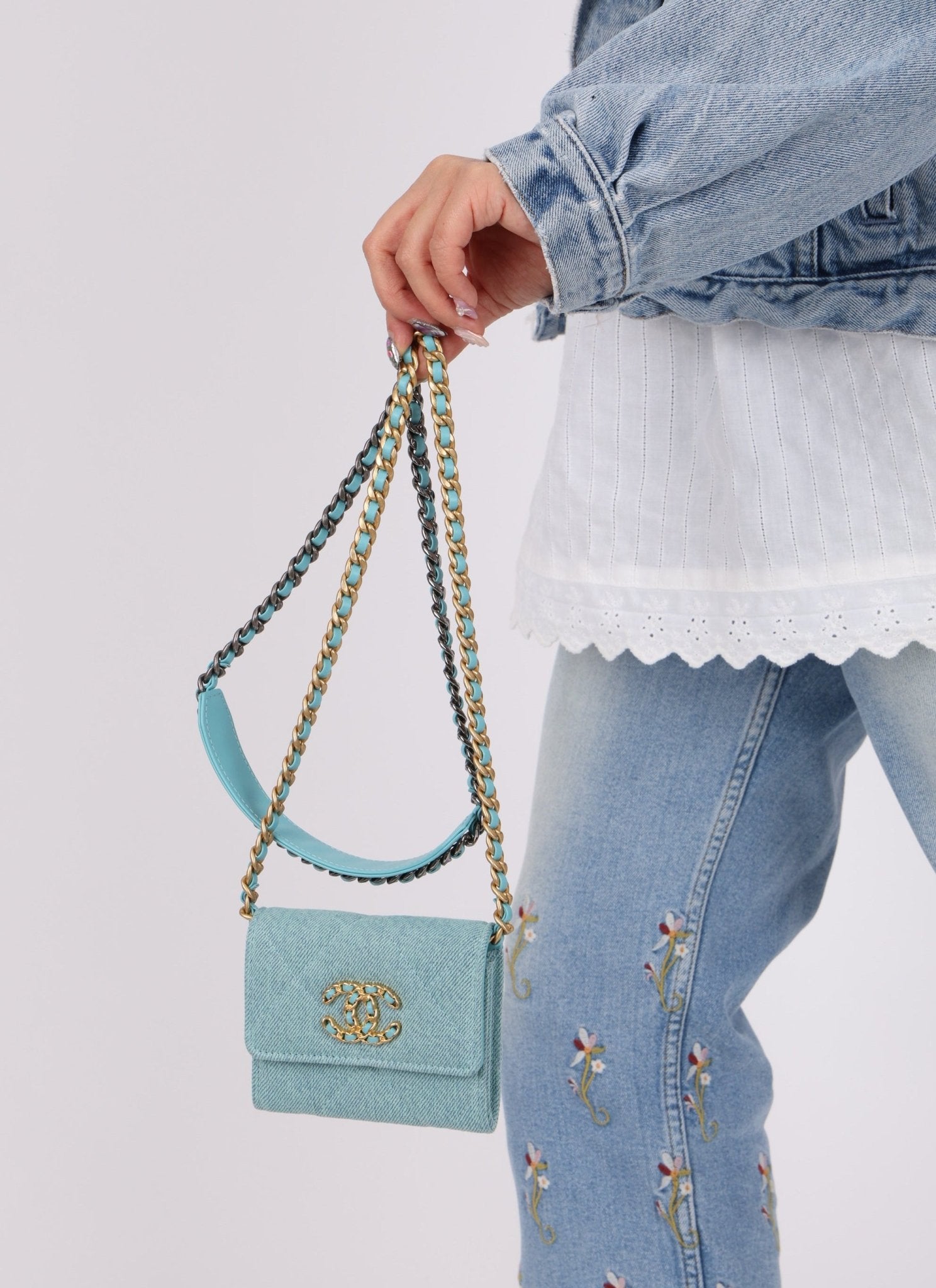 Chanel 2021 19 Denim Card Holder on Chain - FashioNica